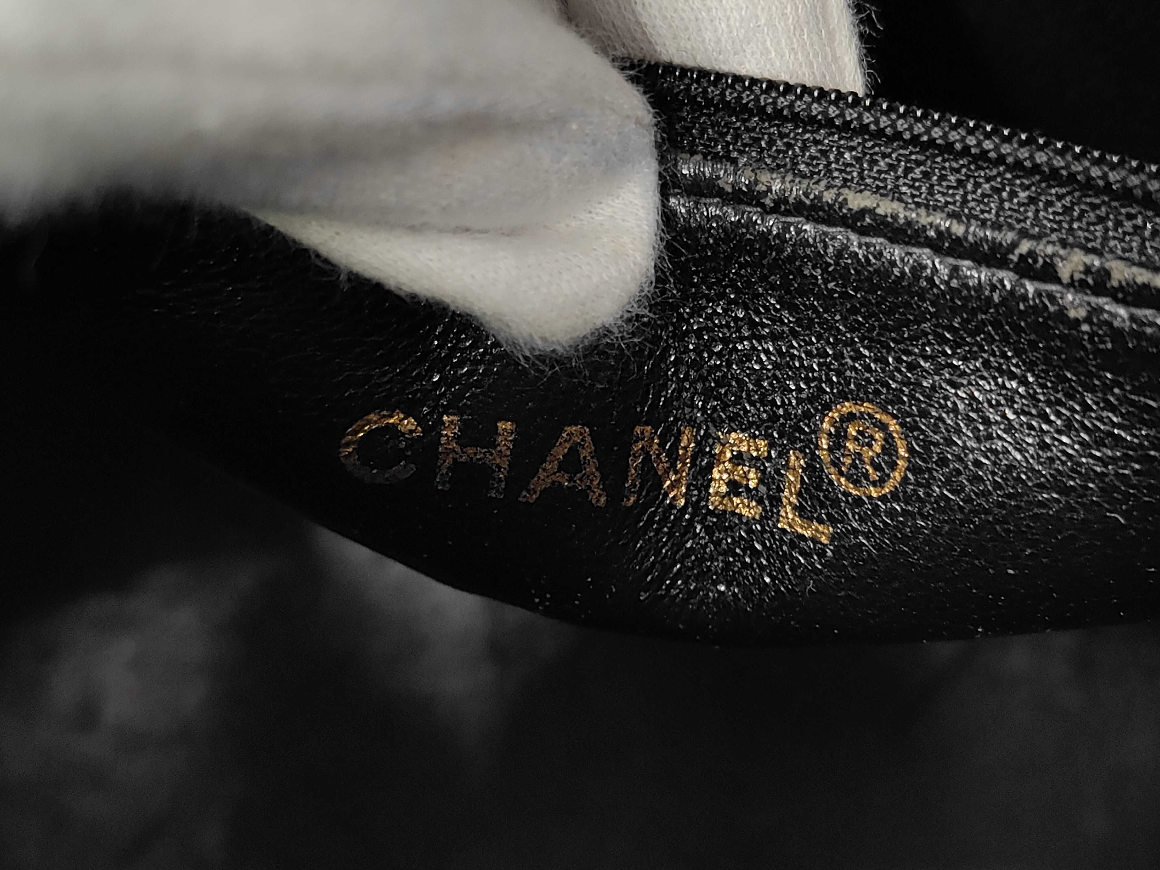 Caviar Skin Reissue Tote Bag (Black) — view 10