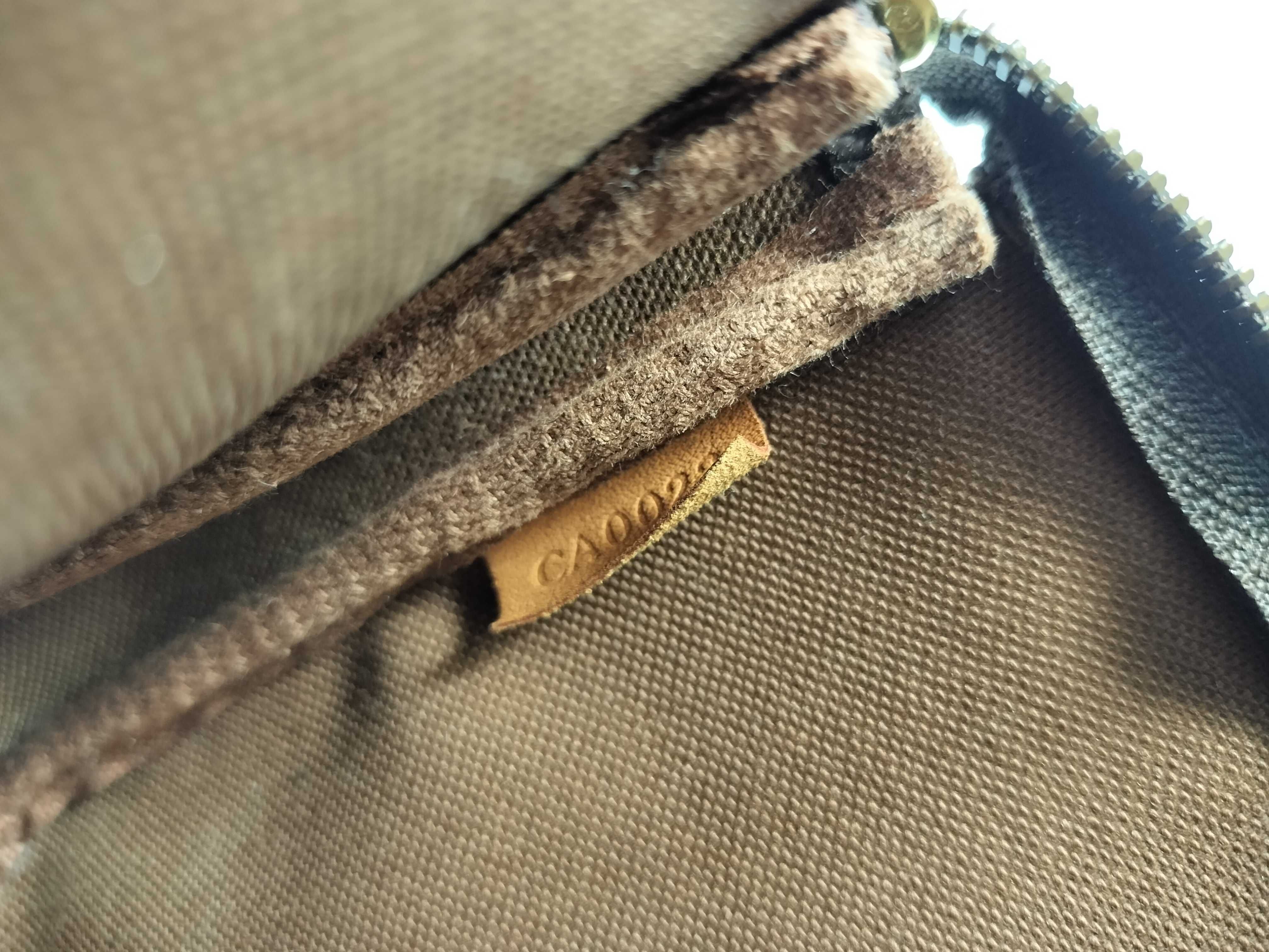 Monogram M40712 Pochette Accessoires — view 12