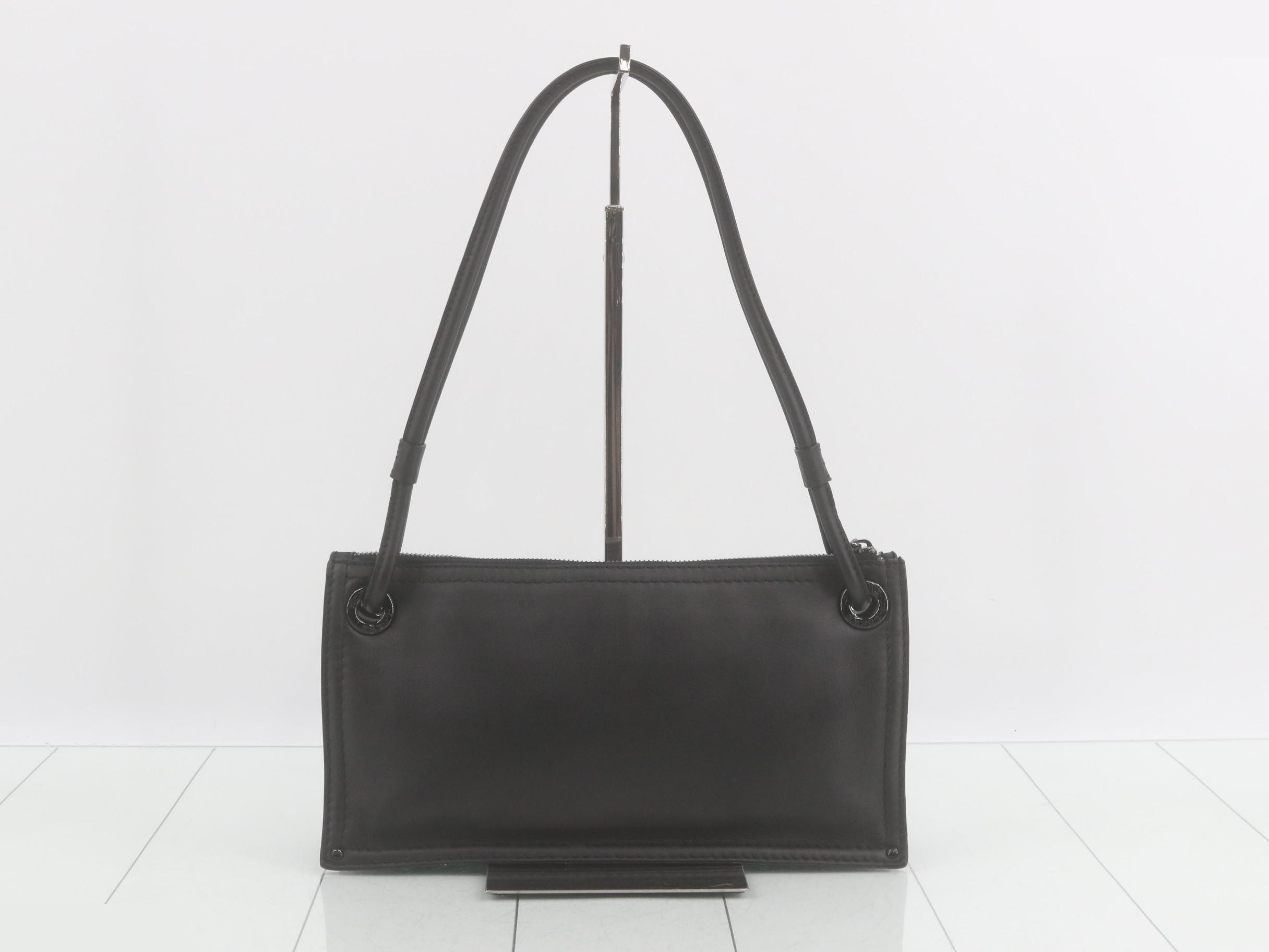 Other lines: One-shoulder bag, shopper tote, leather, black — view 2