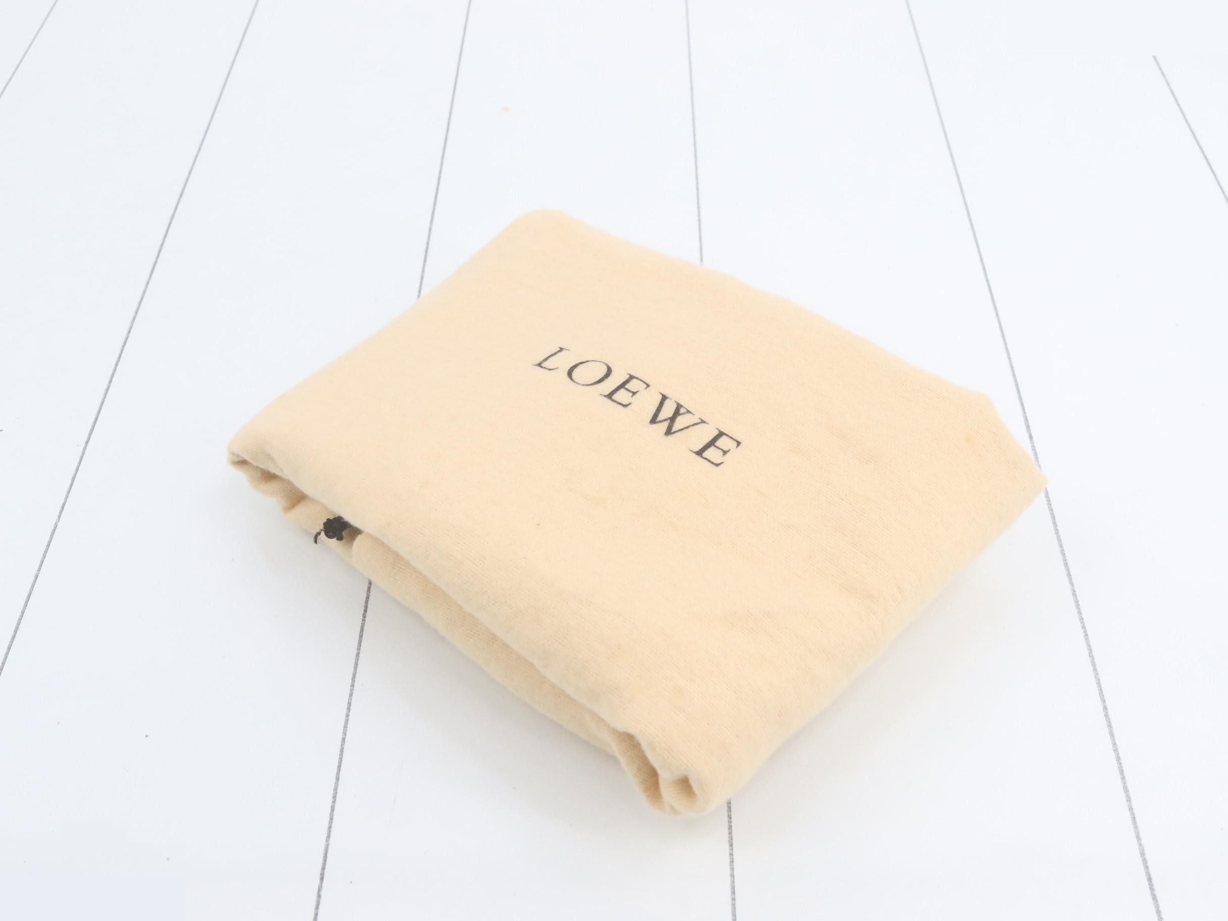 Other lines: One-shoulder bag, shopper tote, leather, black — view 7
