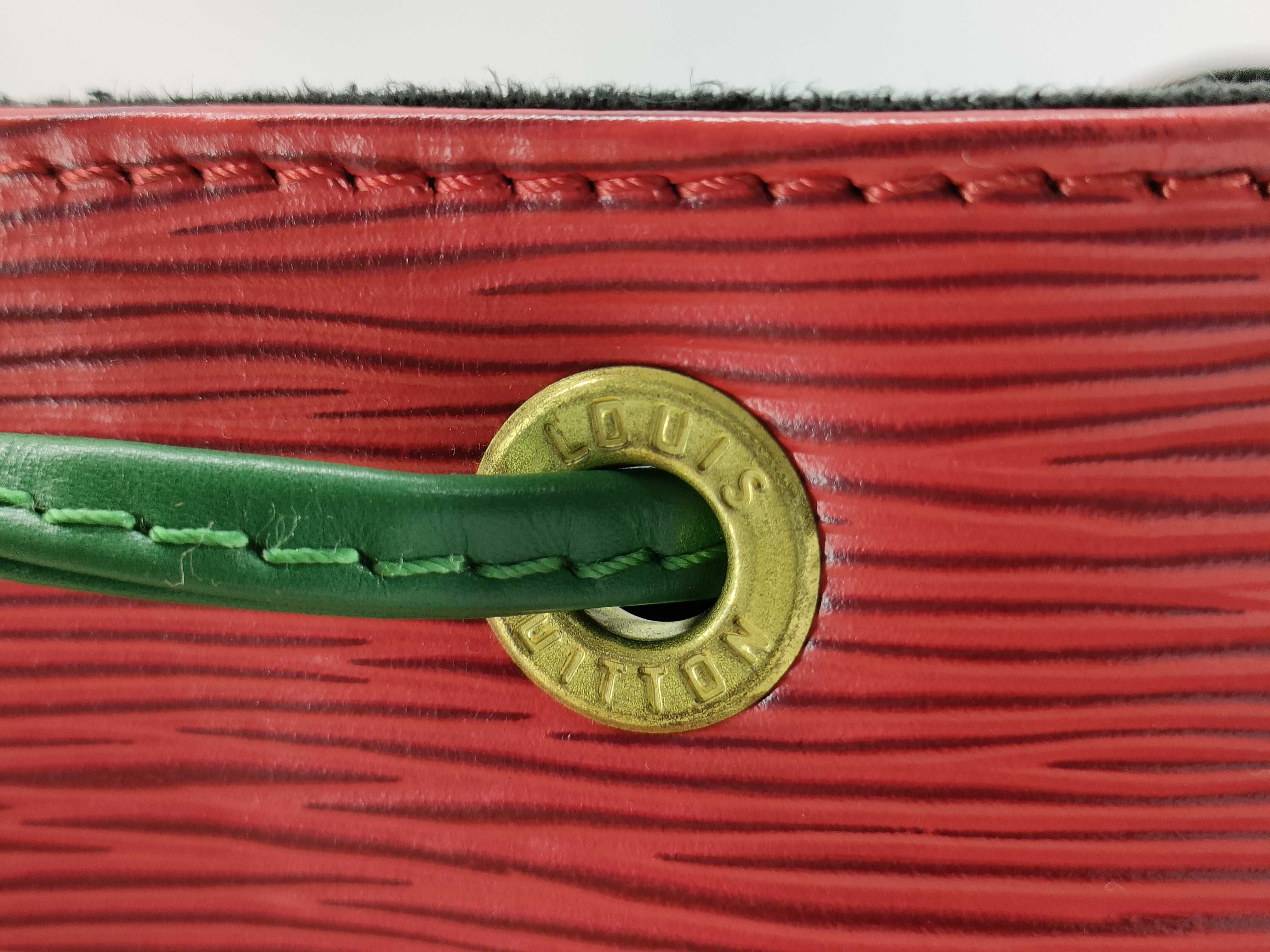 Epi LV Bag Shoulder Bag — view 13