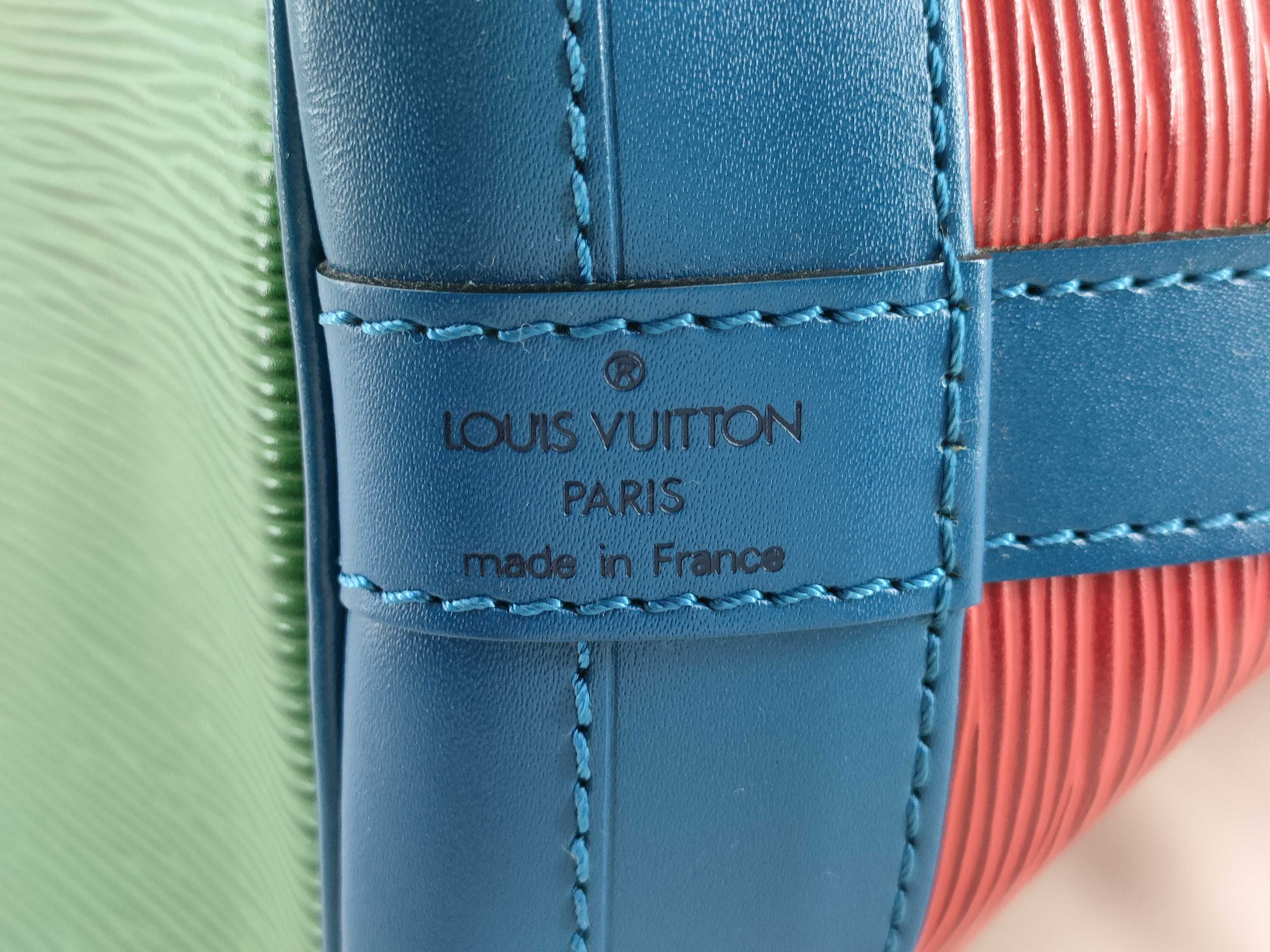 Epi LV Bag Shoulder Bag — view 4