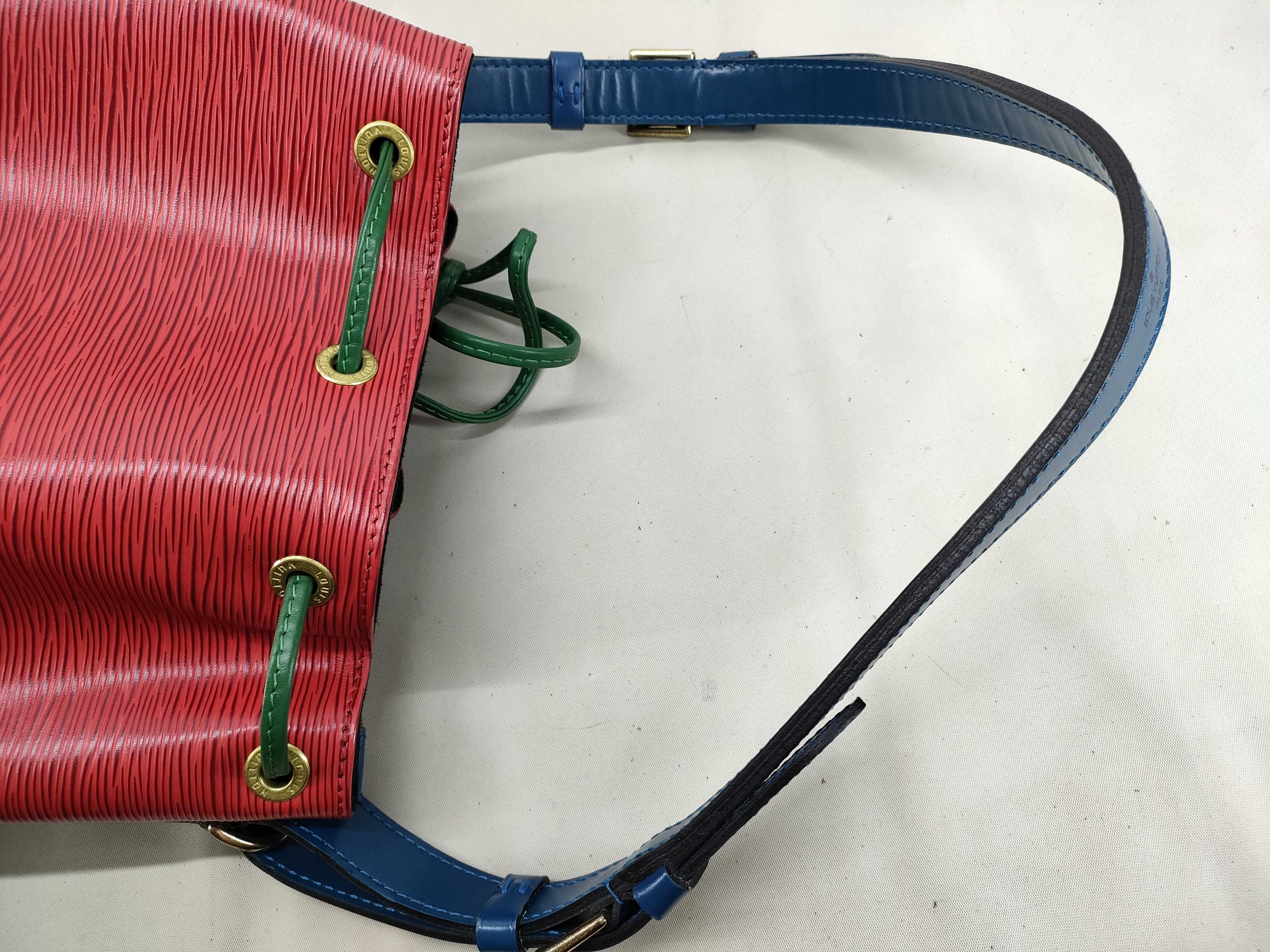 Epi LV Bag Shoulder Bag — view 6
