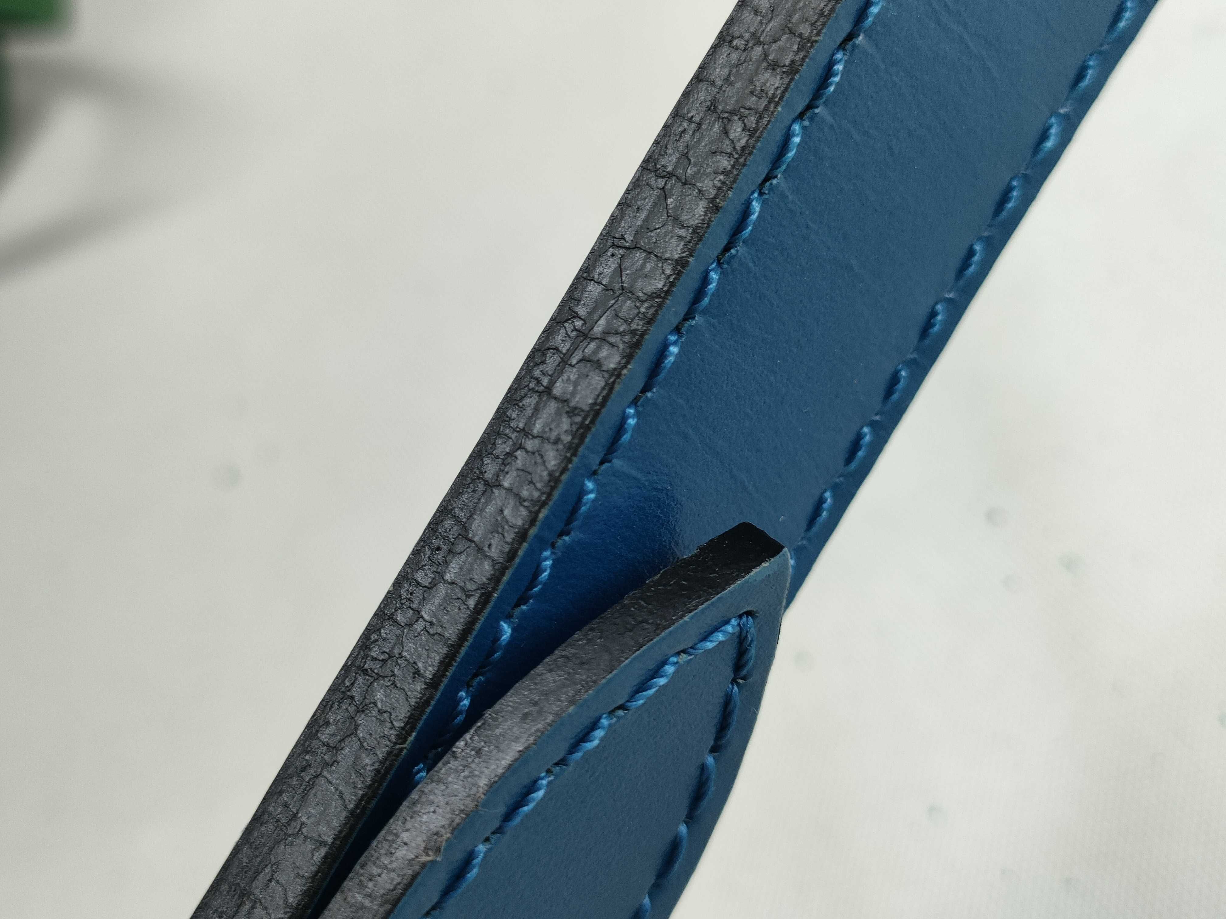 Epi LV Bag Shoulder Bag — view 7
