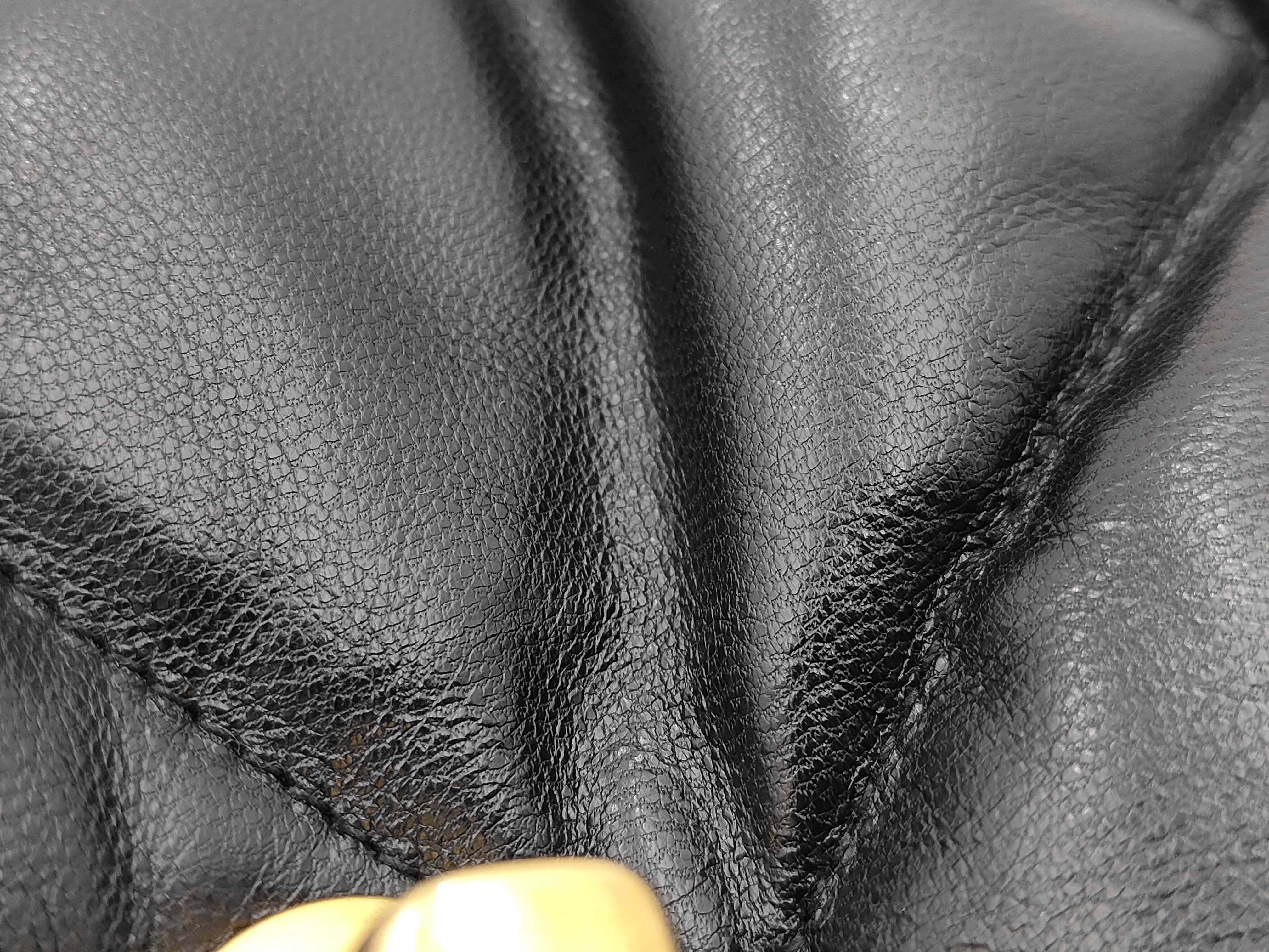 CHANEL19 Shiny Black with Gold Hardware AS1160 28657413 Chain Shoulder Bag — view 14
