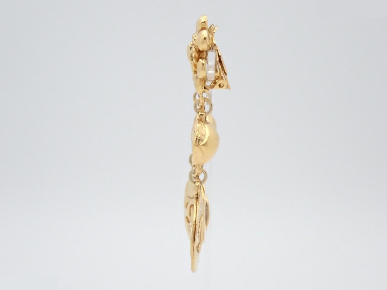 Earrings with Coco Mark design, gold. — view 3