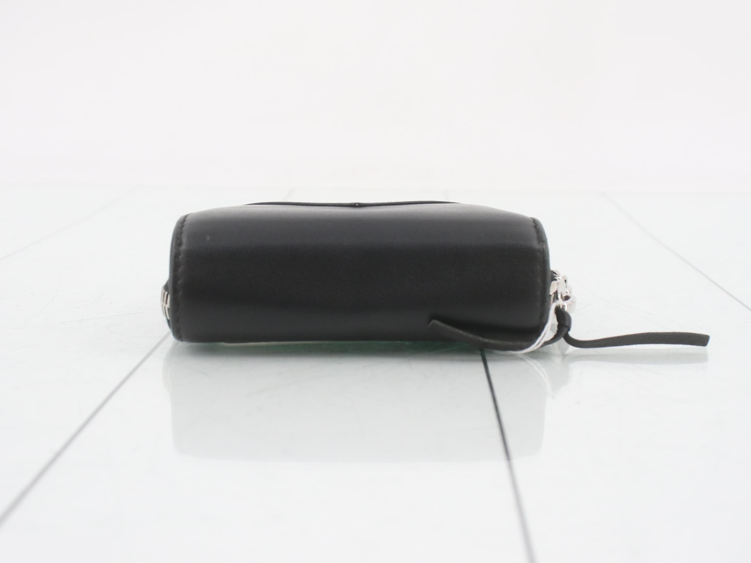 Folding wallet — view 3