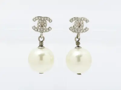 Coco Mark Rhinestone Pearl Earrings B15V