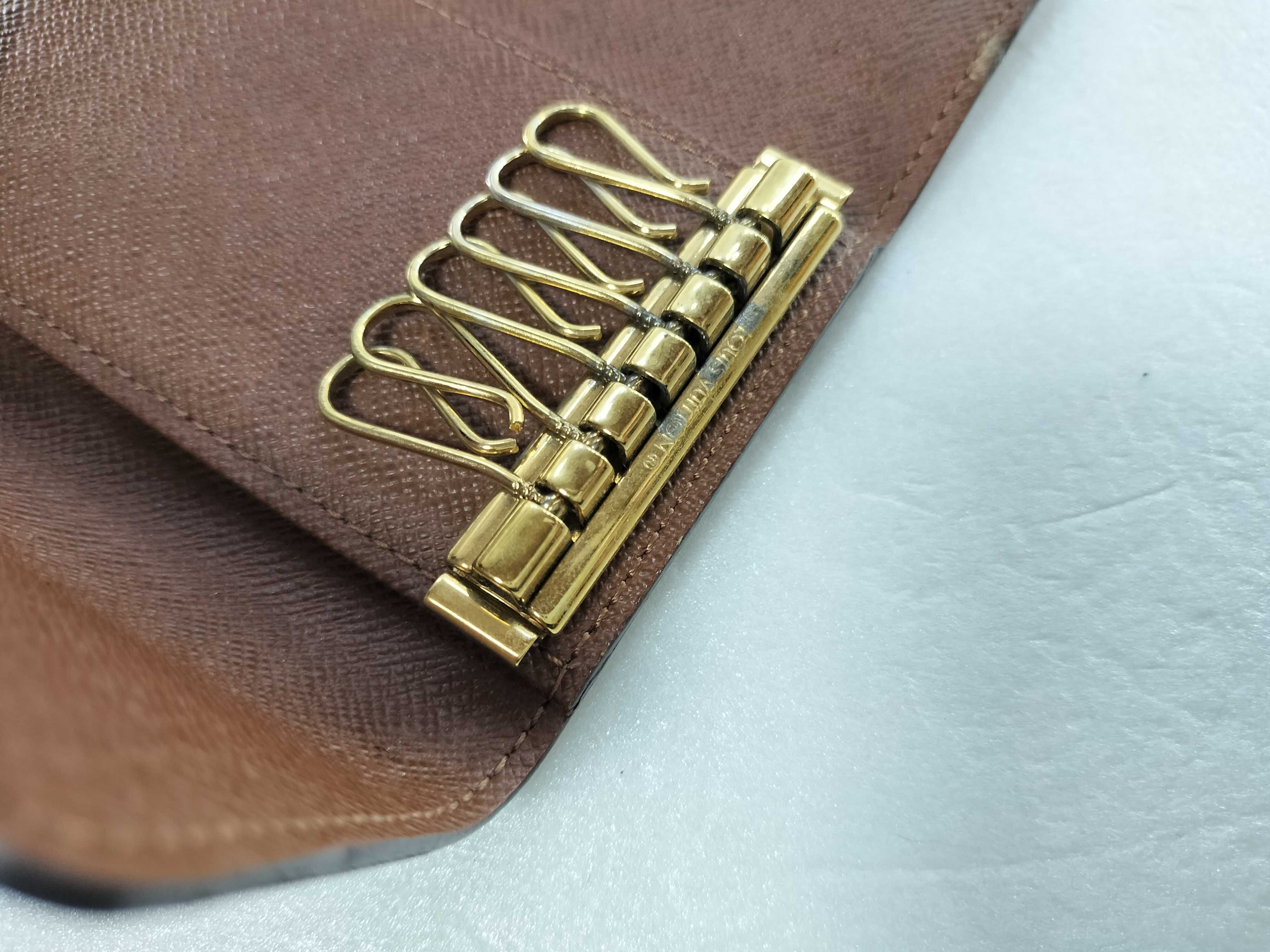 Monogram Multicles 6 Key Case/Key Holder (20% off) — view 9