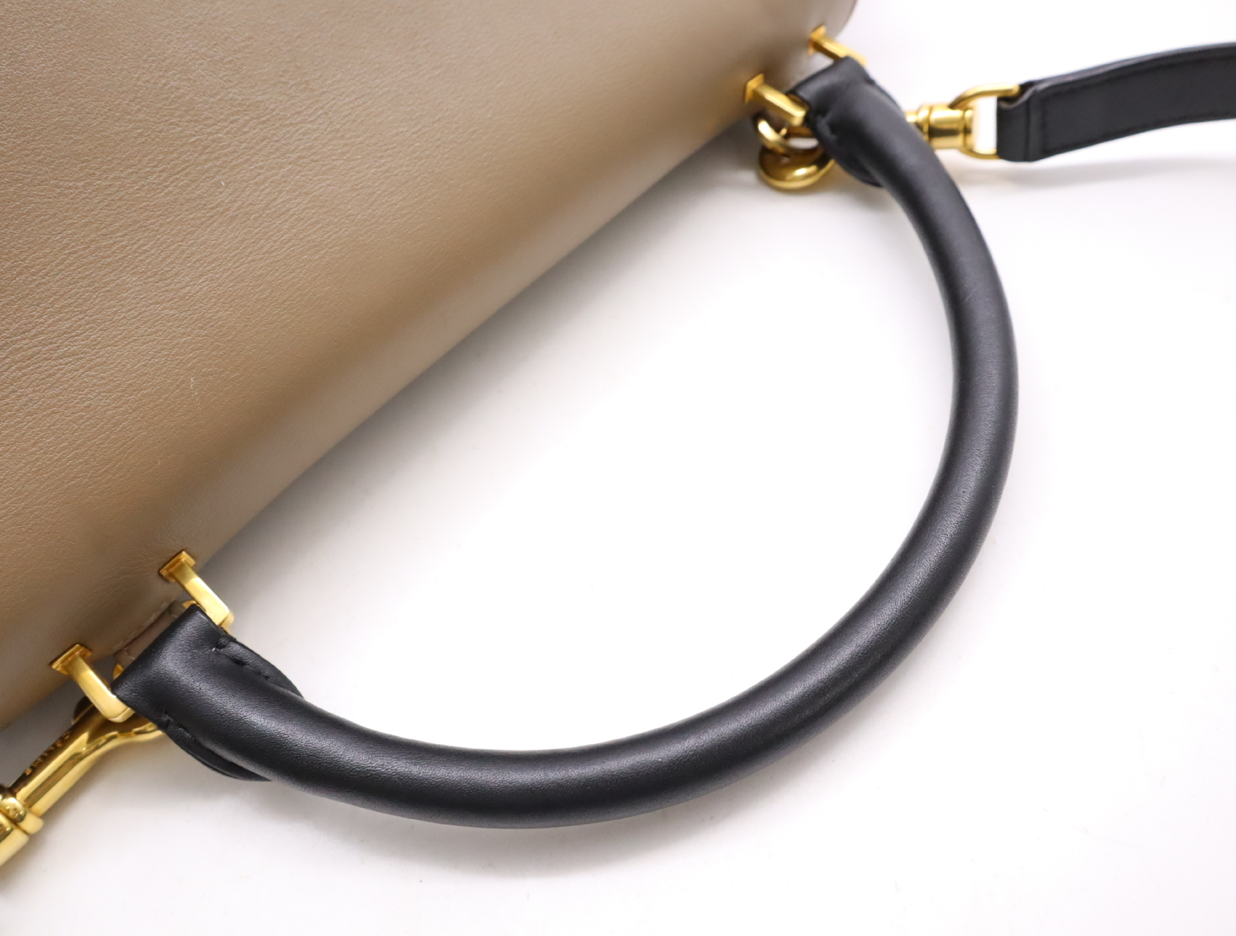 Leather Small Trapeze 2way Handbag Black Beige Pink GD Metal Fittings with Shoulder Strap Handbag — view 13