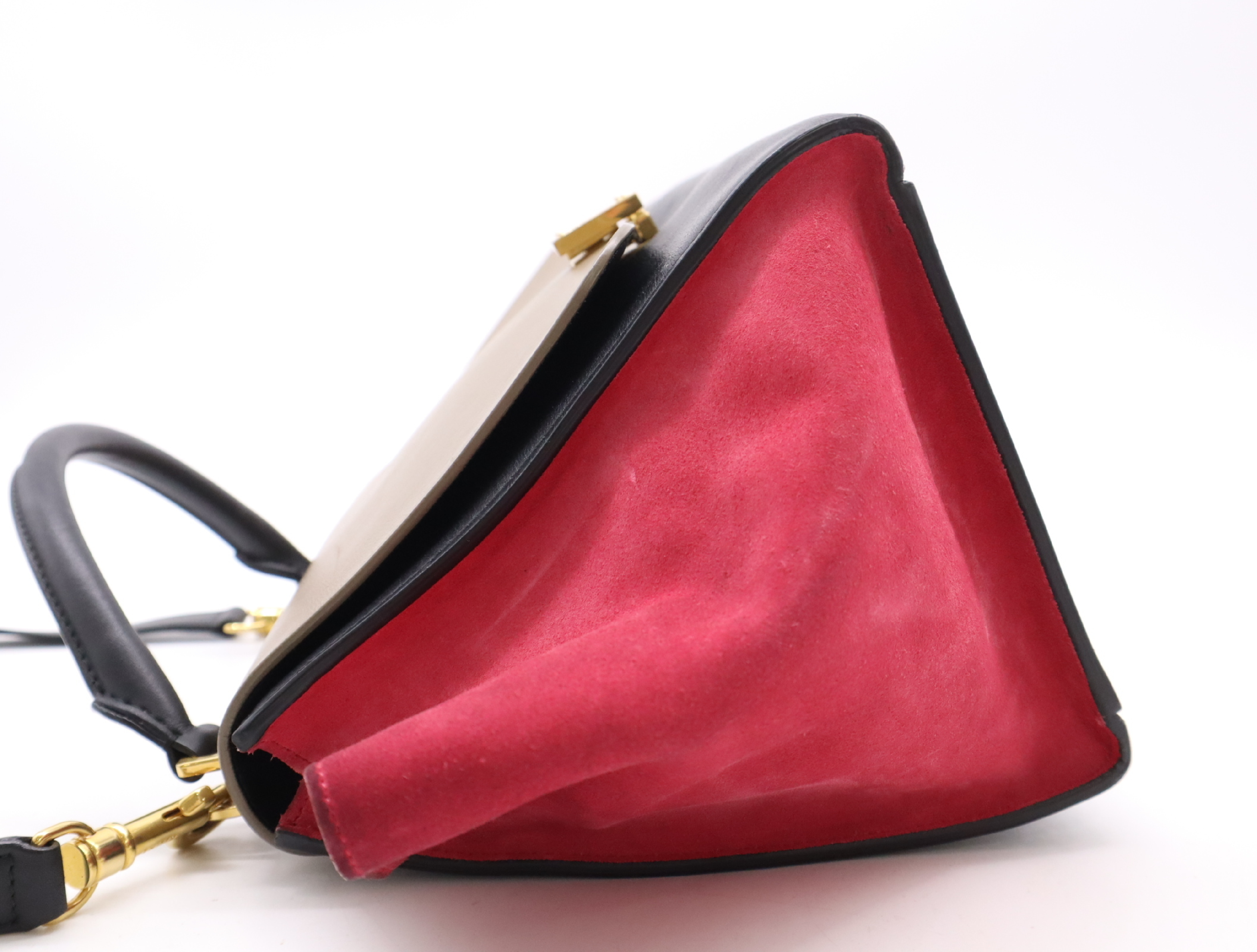 Leather Small Trapeze 2way Handbag Black Beige Pink GD Metal Fittings with Shoulder Strap Handbag — view 3