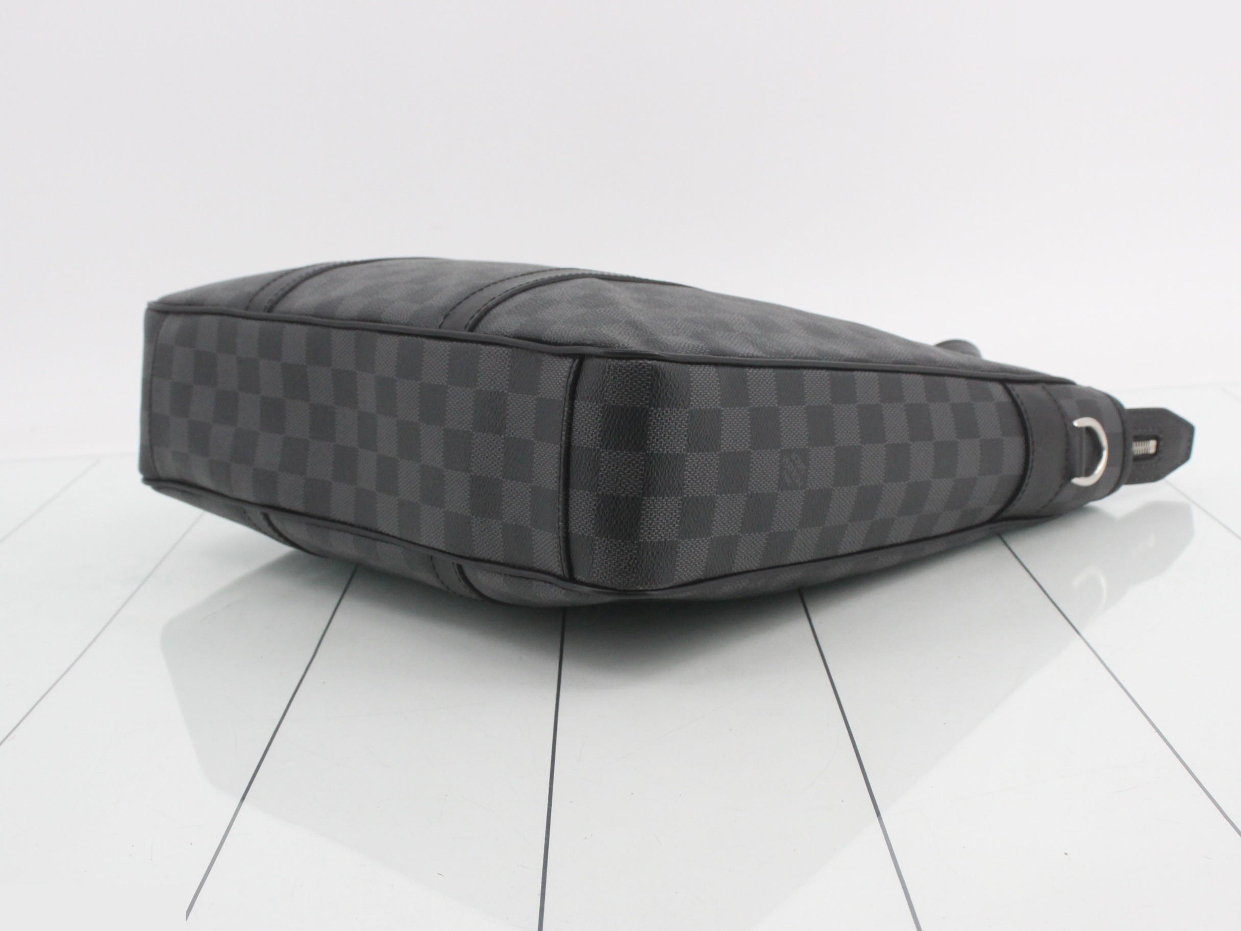 Damier Graphite Handbag Tadao PM — view 6