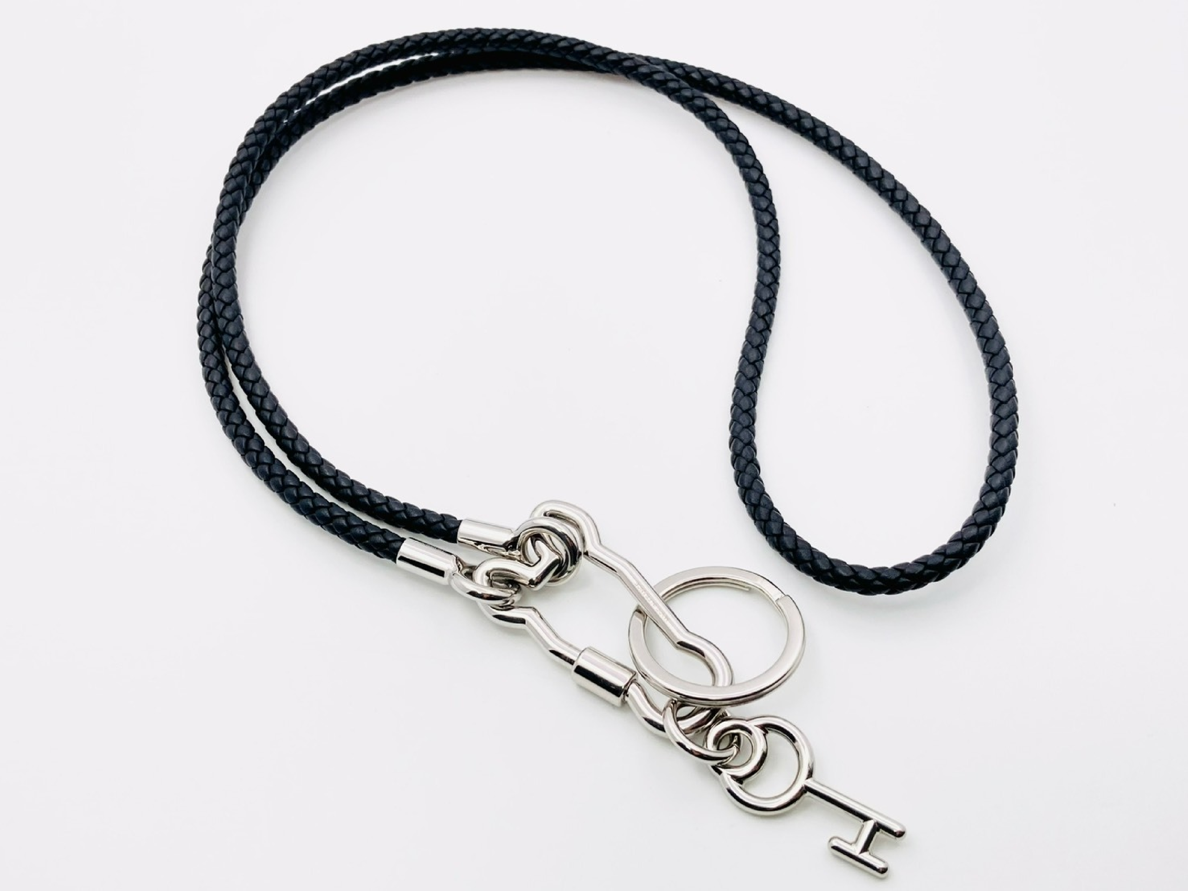 Clé Cheval Snap Hook Keyring & H Key Leather Long Necklace 3-Way Black Necklace — view 3