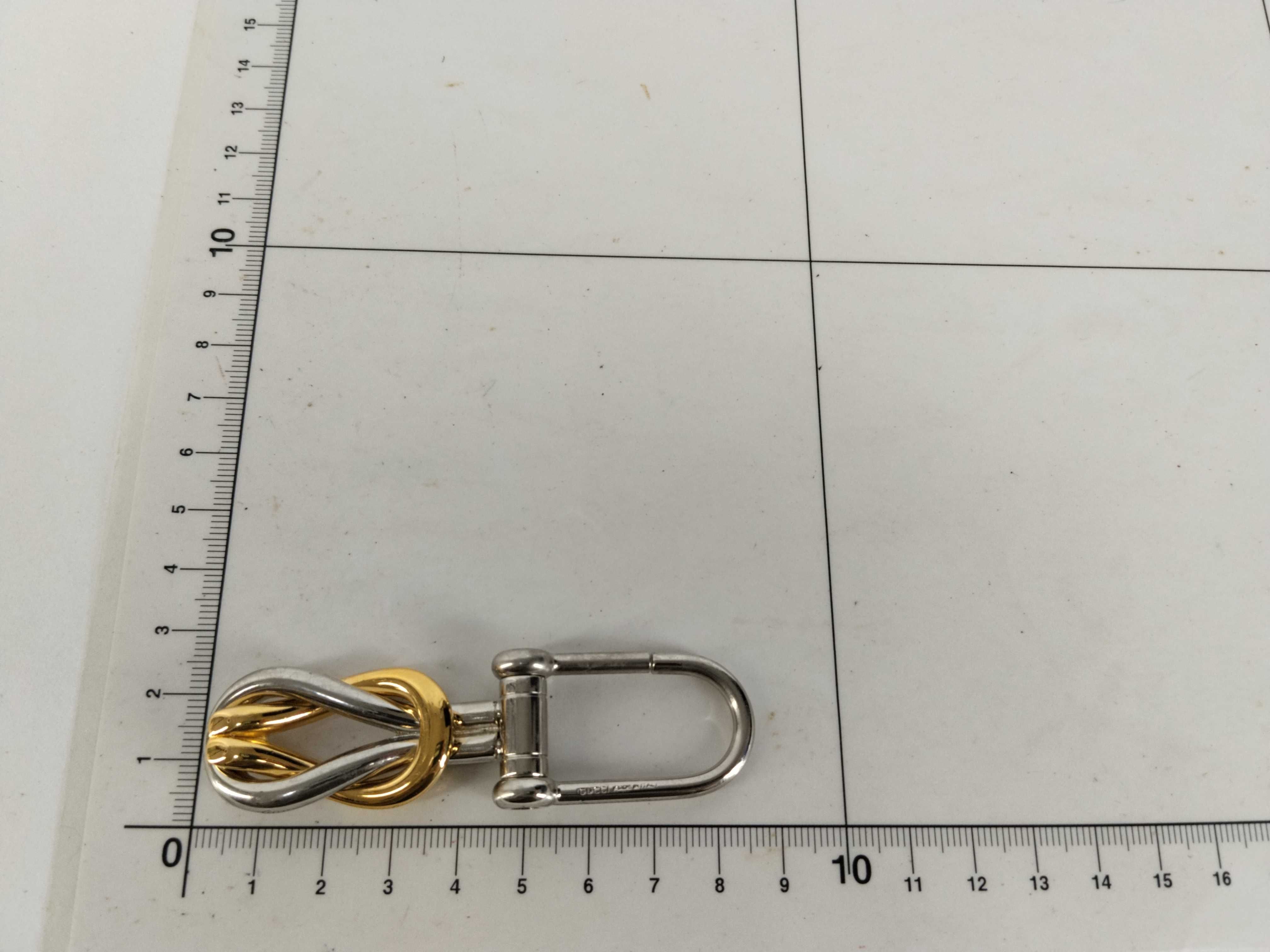 【S】810 ​​Gucci Infinity Knot Keyring Key Case — view 9