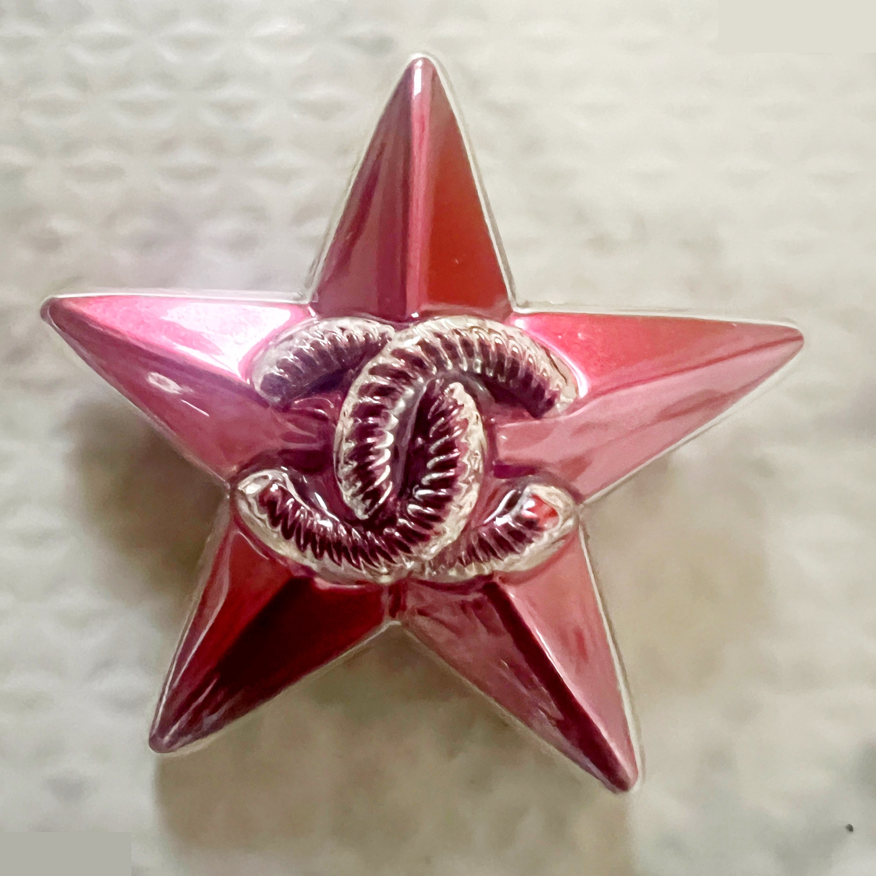 A18A Star Coco Mark Brooch — view 2