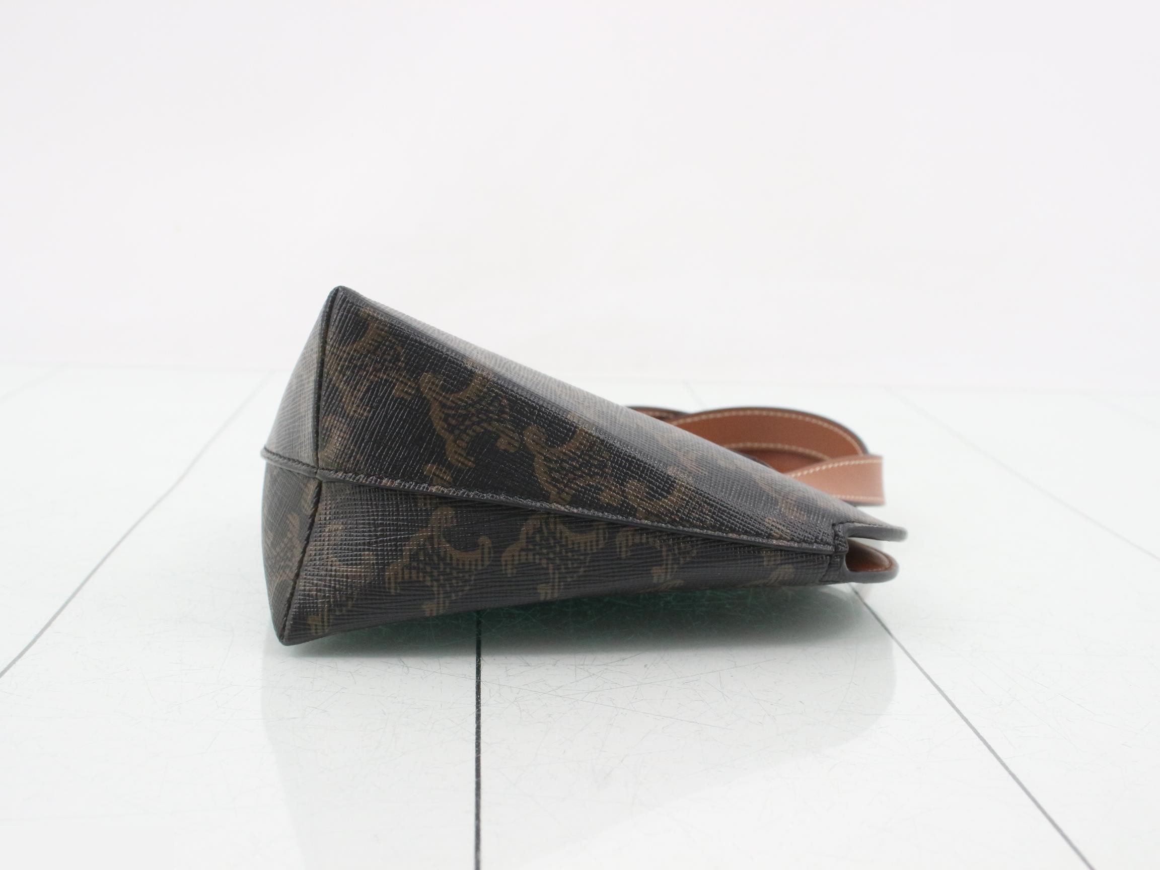 Teen Cool Triomphe Heart-Shaped 2-Way Handbag — view 6