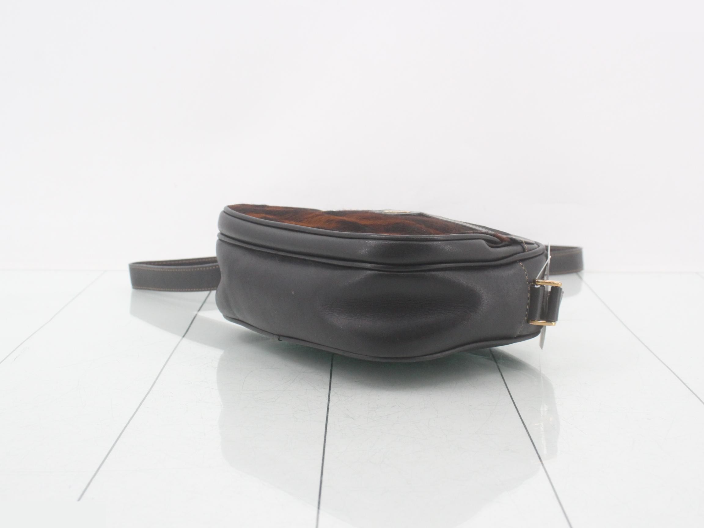 Haircalf Interlocking Shoulder Bag — view 6