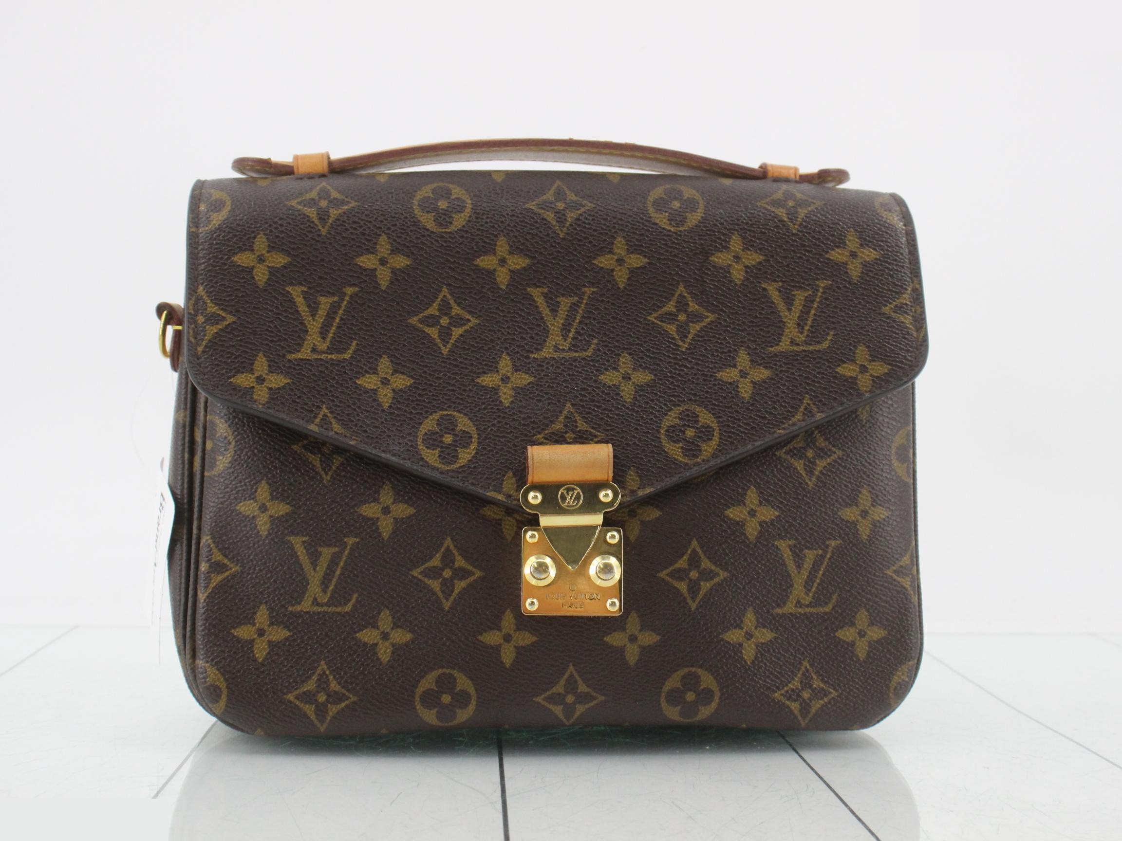 Monogram Pochette Metis MM 2-Way Handbag