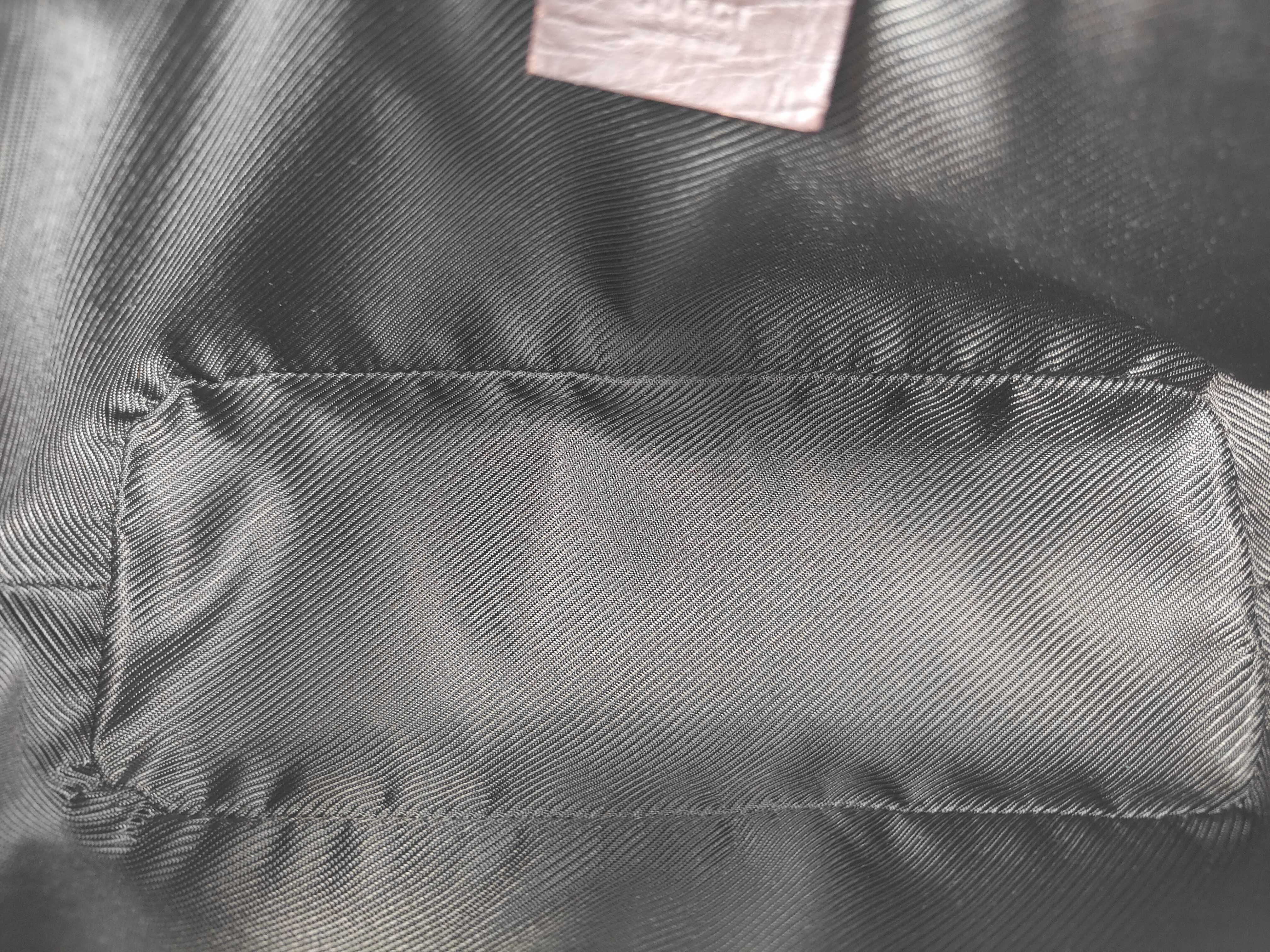 GG Canvas One-Shoulder Handbag — view 14