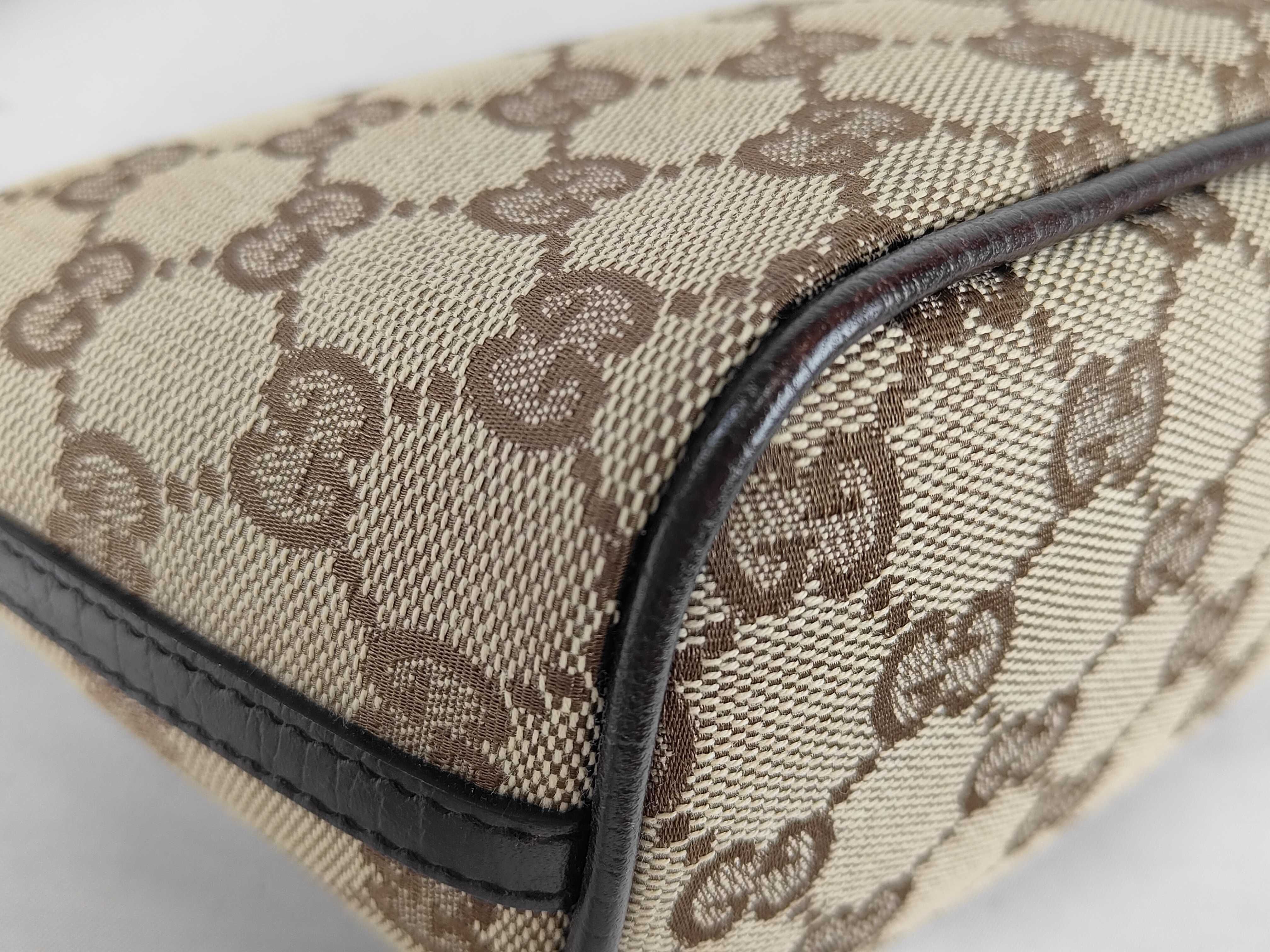 GG Canvas One-Shoulder Handbag — view 8