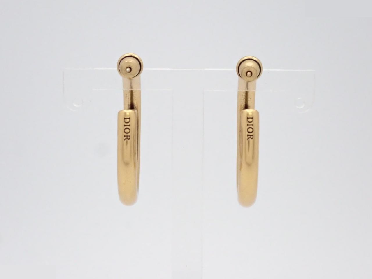 Gold earrings — view 2