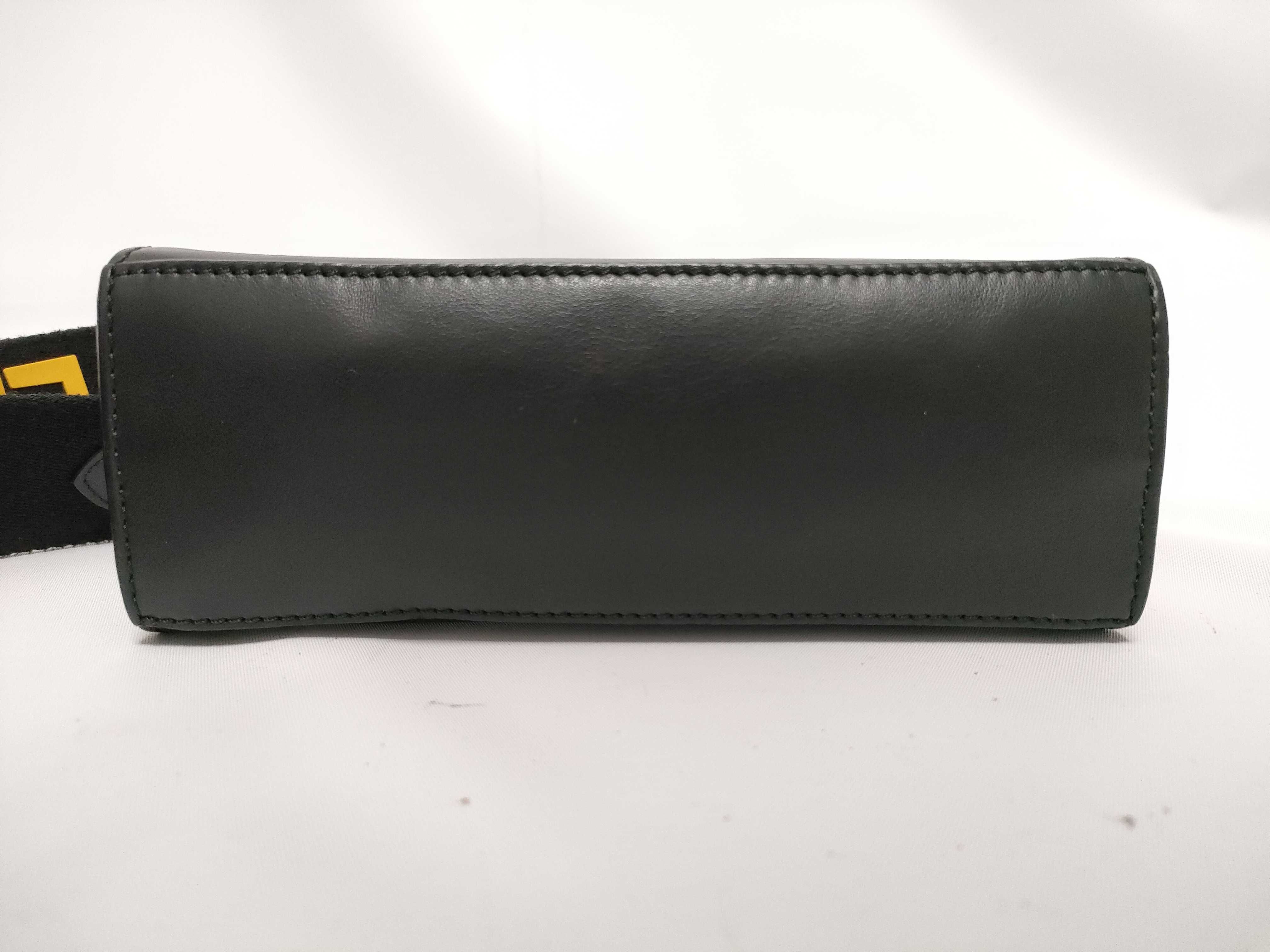Vitello Dark Blue Shoulder Bag — view 3