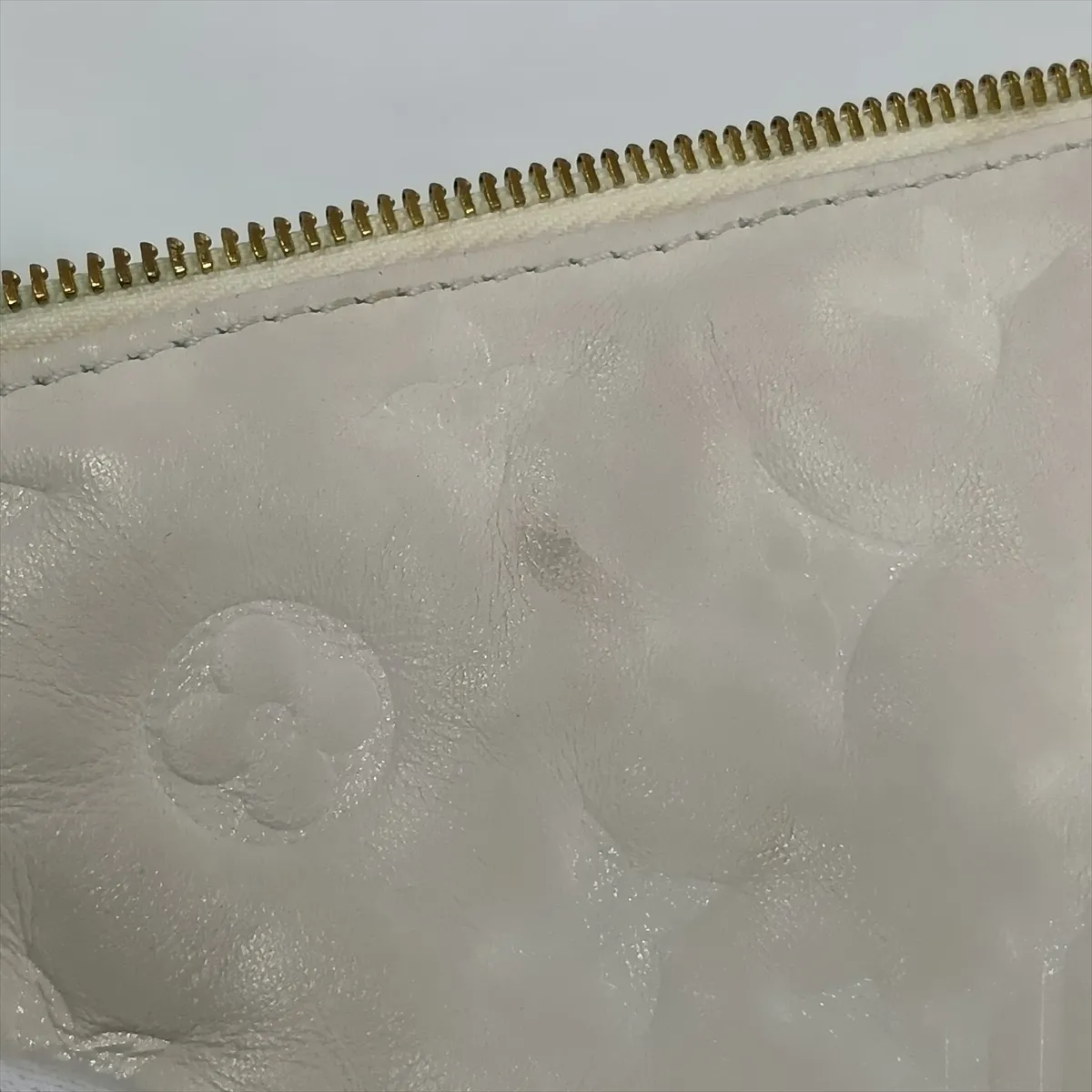 Monogram Embossed Couchon PM M57793 PL0251 White (RFID detected) — view 14