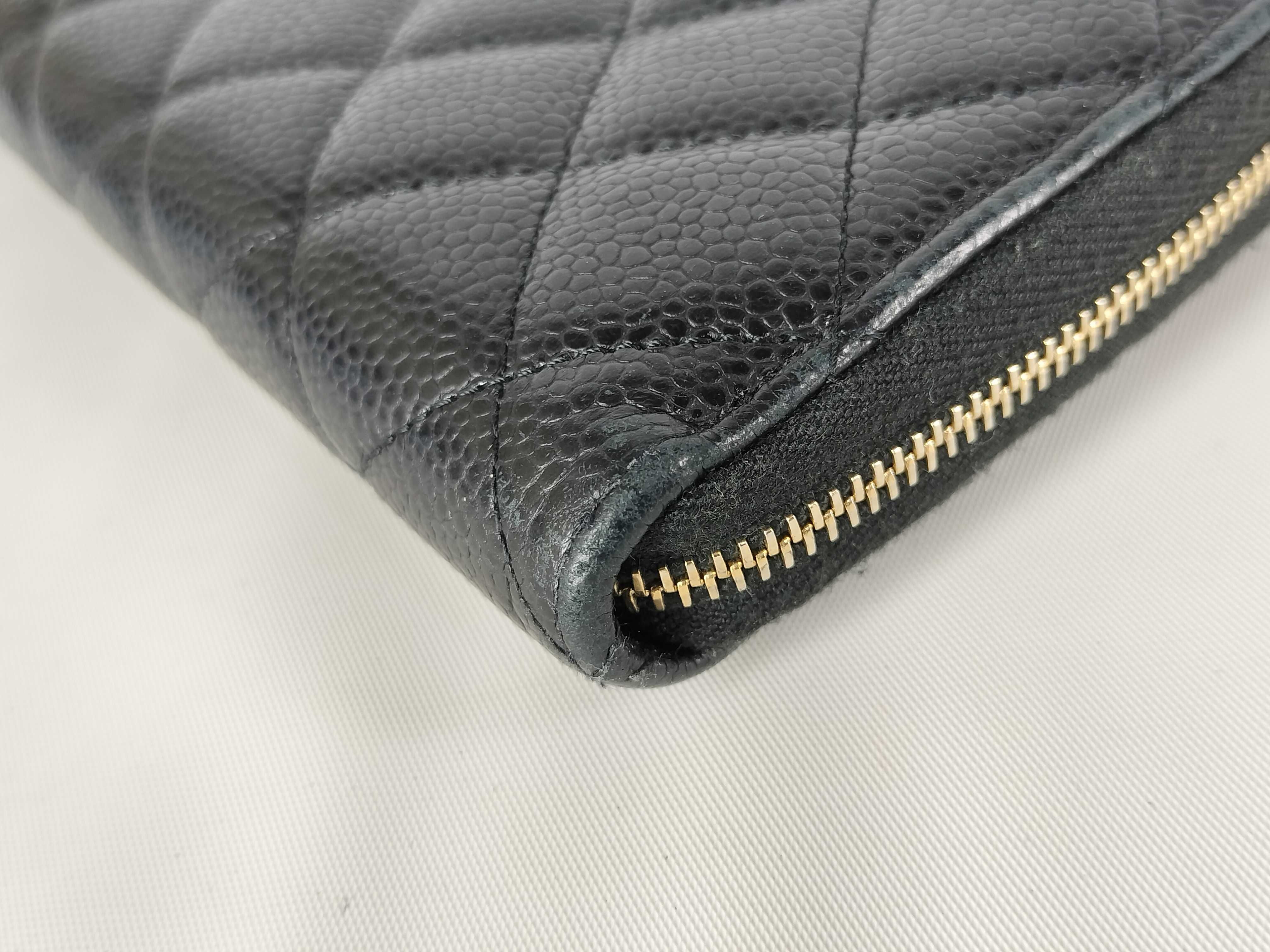 Matelassé Round Zip Long Wallet, Caviar Leather, Black, Serial Number 29 — view 2