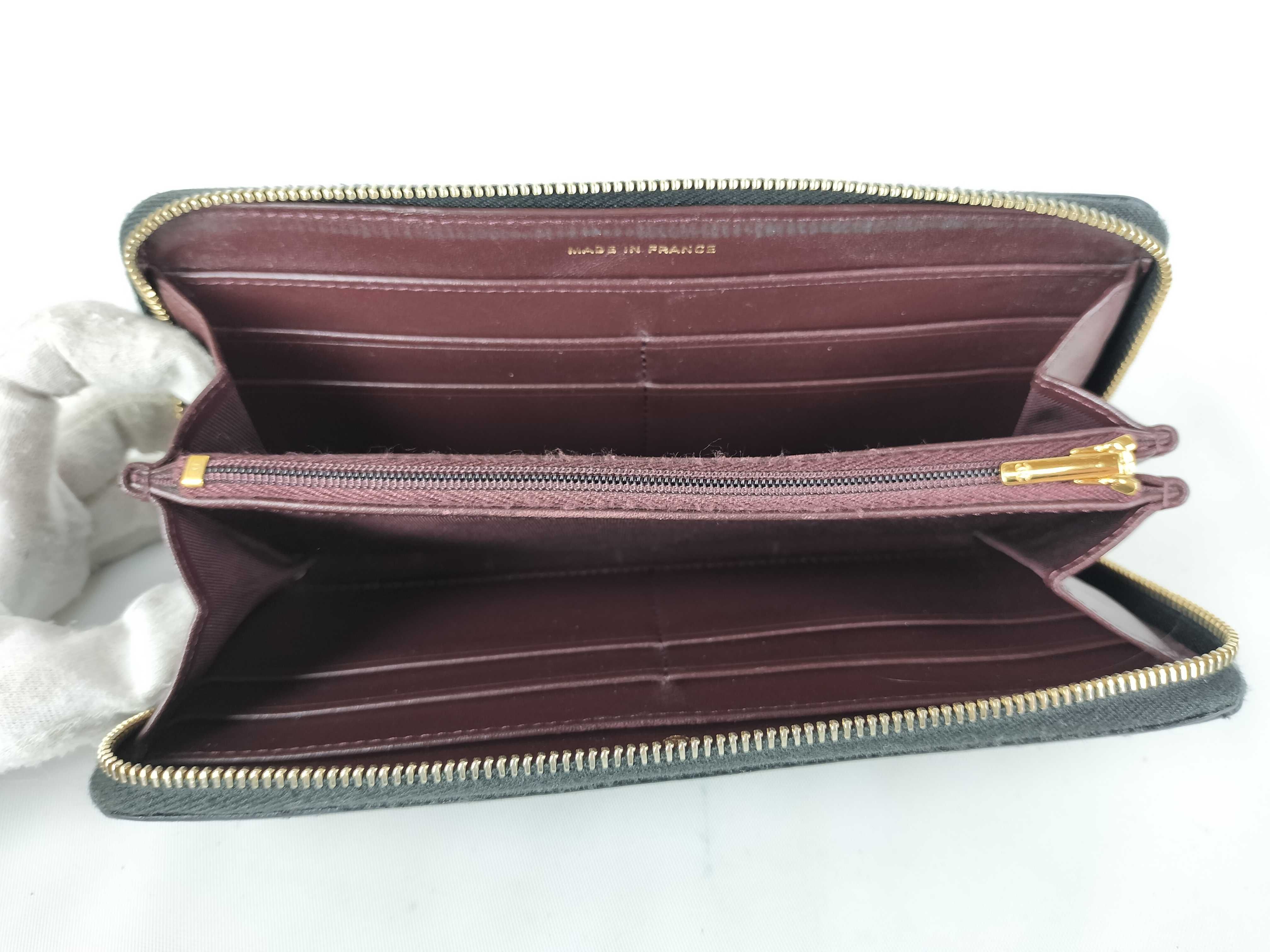 Matelassé Round Zip Long Wallet, Caviar Leather, Black, Serial Number 29 — view 7
