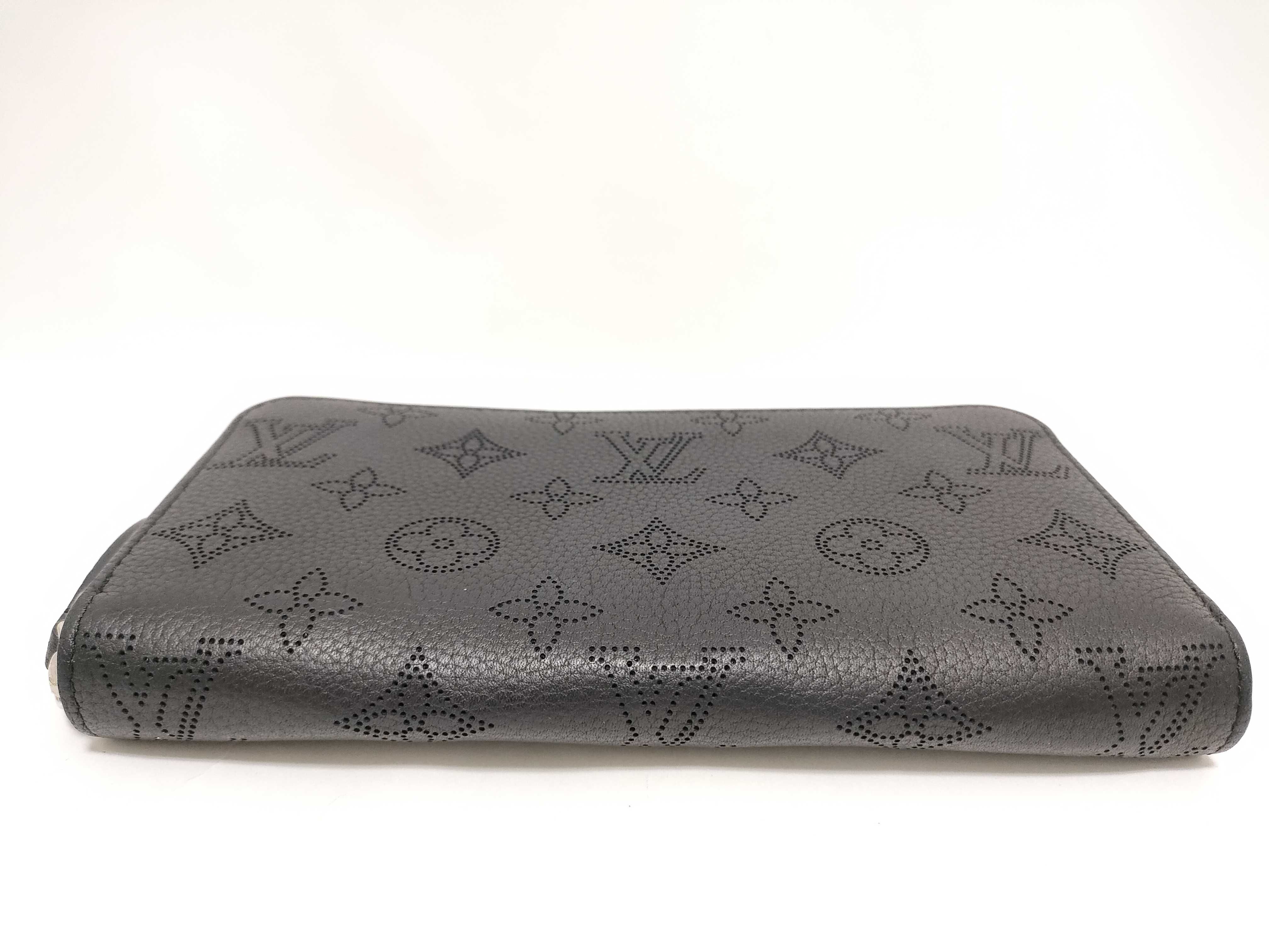 Mahina Louis Vuitton Mahina Zippy Wallet M61867 Wallet — view 3