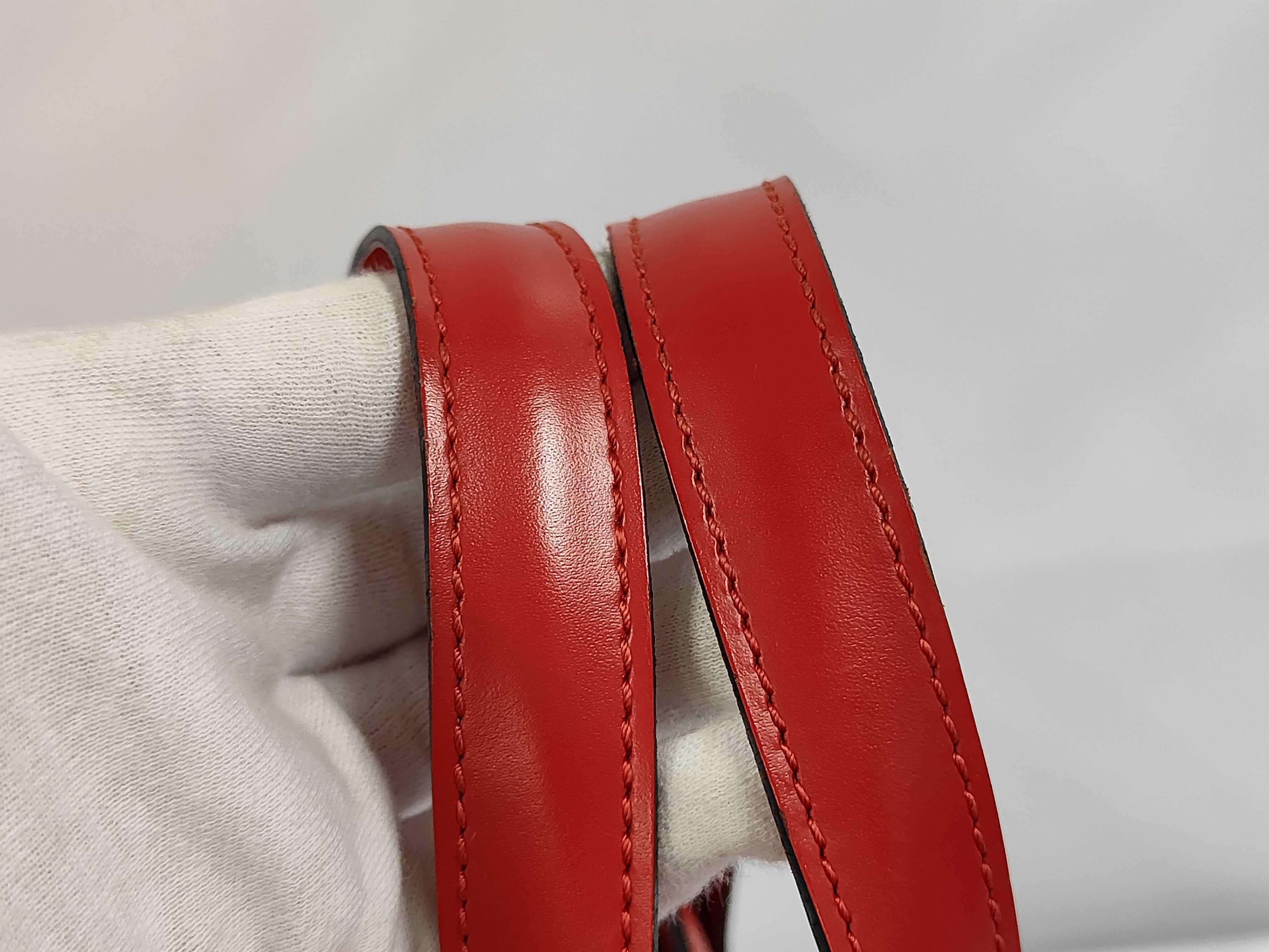 Epi Saint Jacques Red VI0946 Shoulder Bag — view 6
