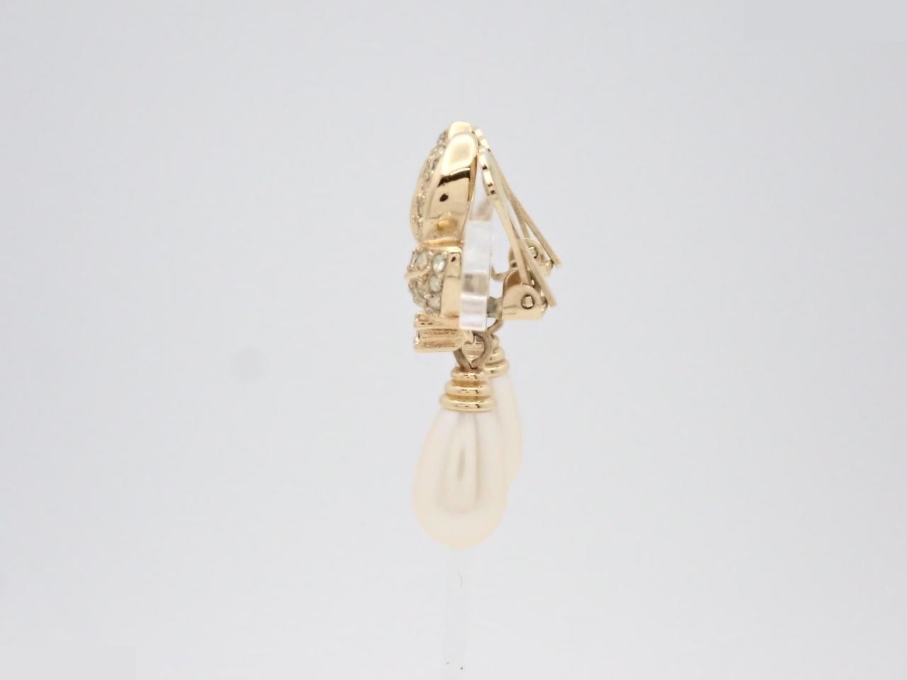 Earrings — view 3