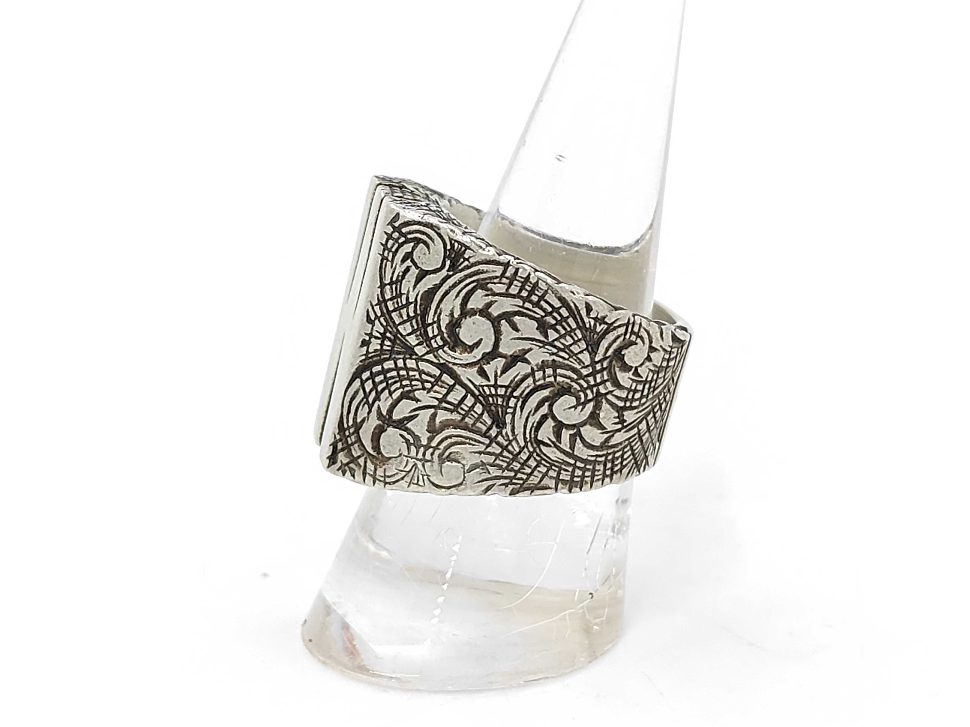 Ag925 Arabesque Alphabet M #M Ring — view 2