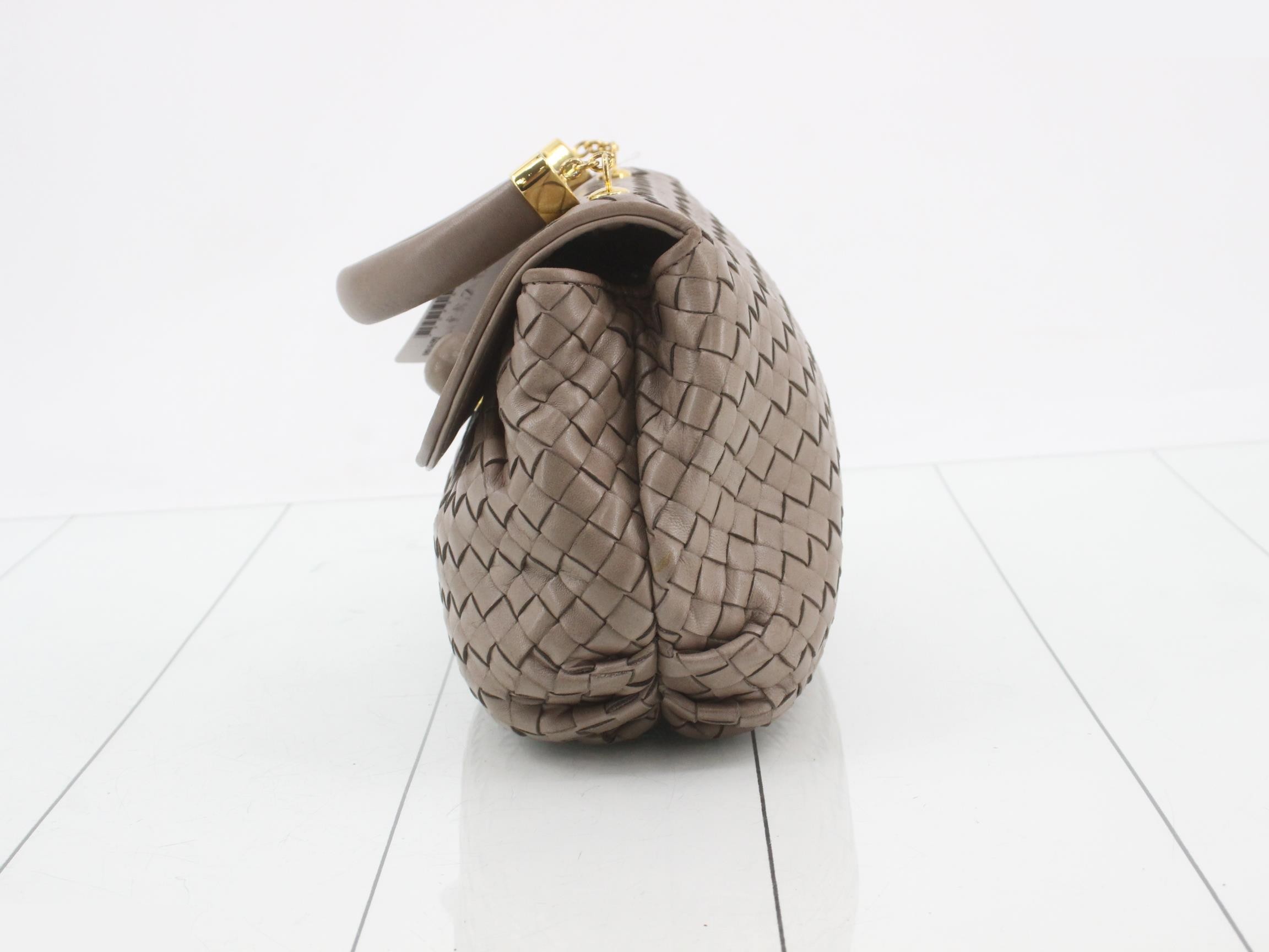 Intrecciato (Bag) - Shoulder Bag - 2-Way Bag — view 3