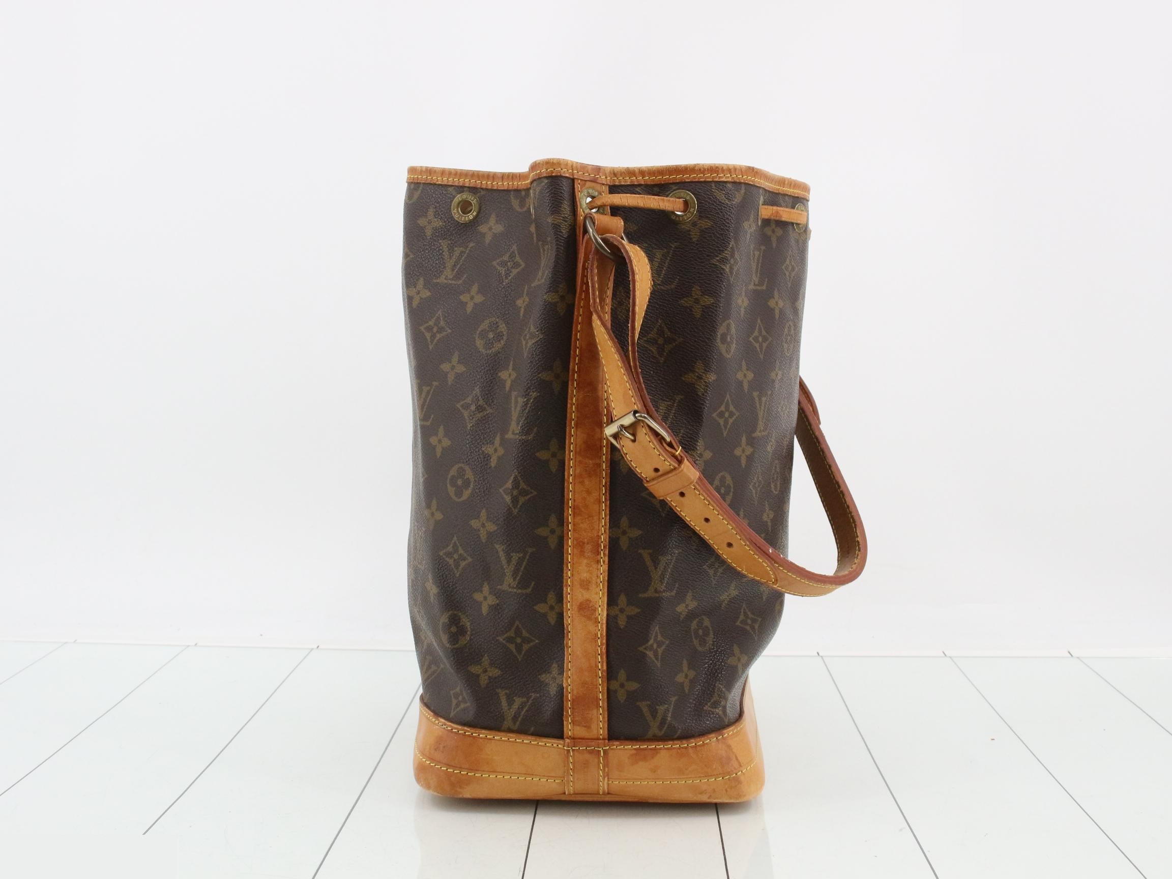 Monogram Noé — view 3