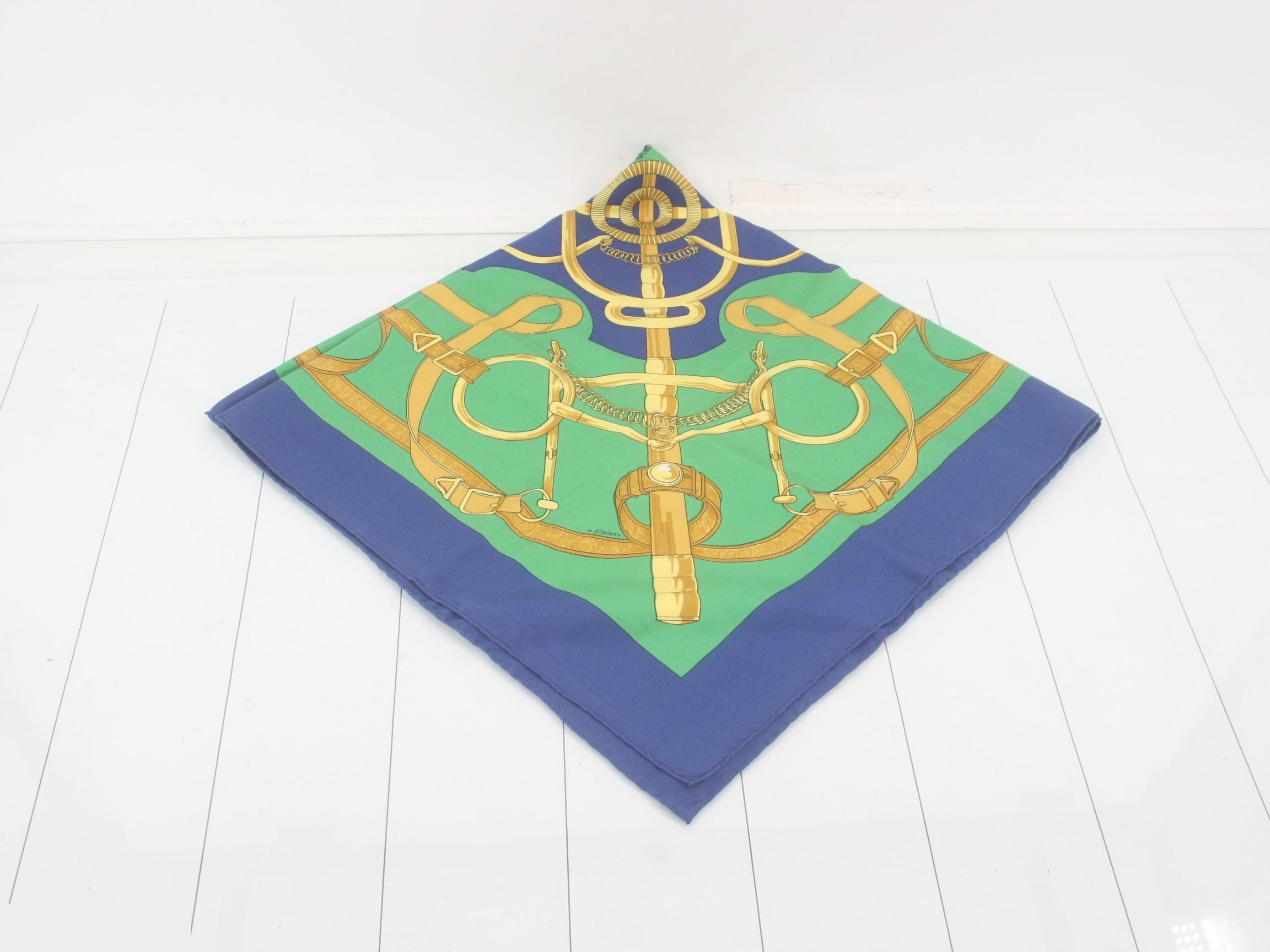 scarf — view 2