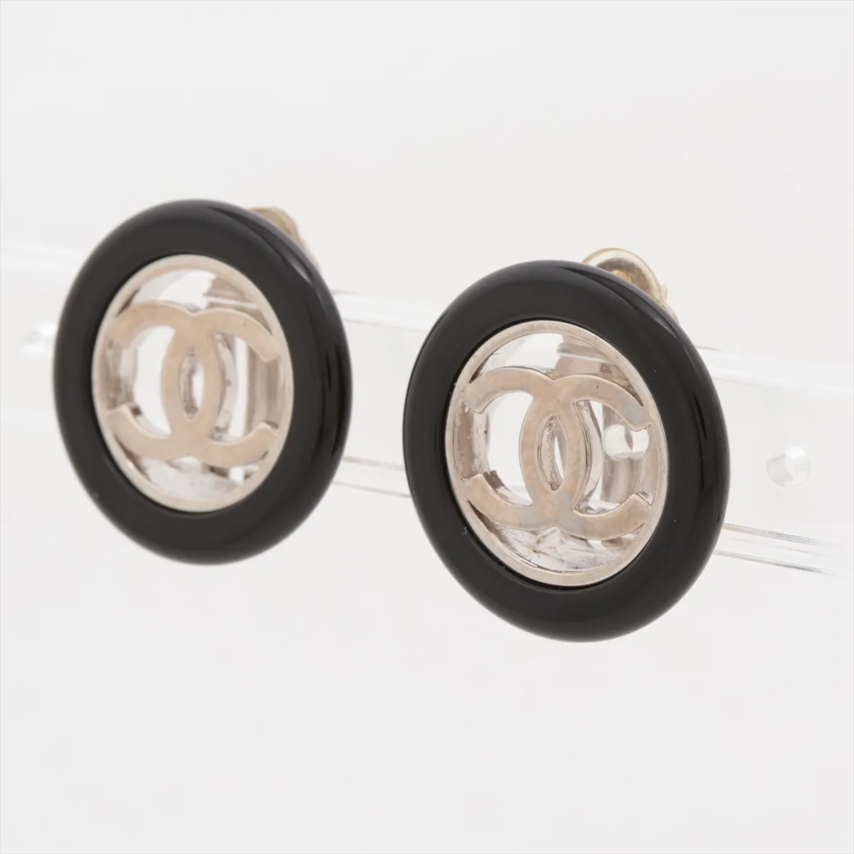 Coco Mark Circle 97A Earrings (Pair) Metal Silver x Black — view 3