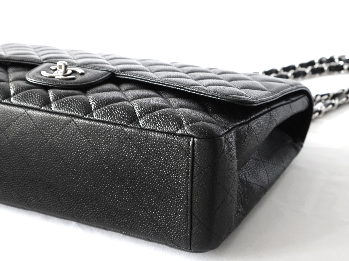 Caviar leather large matelassé double chain shoulder bag, black — view 4