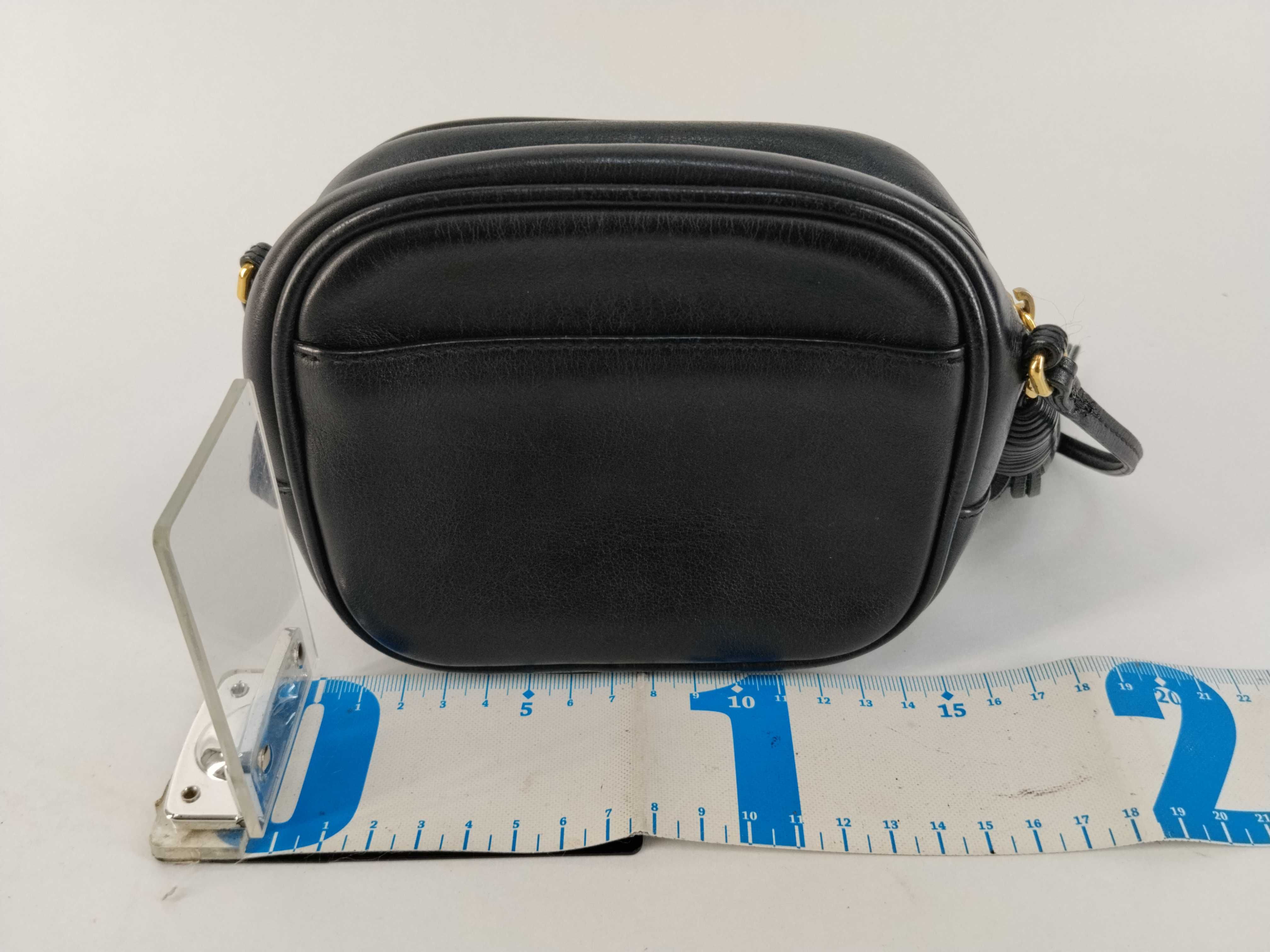 camera shoulder bag (shoulder bag) — view 2