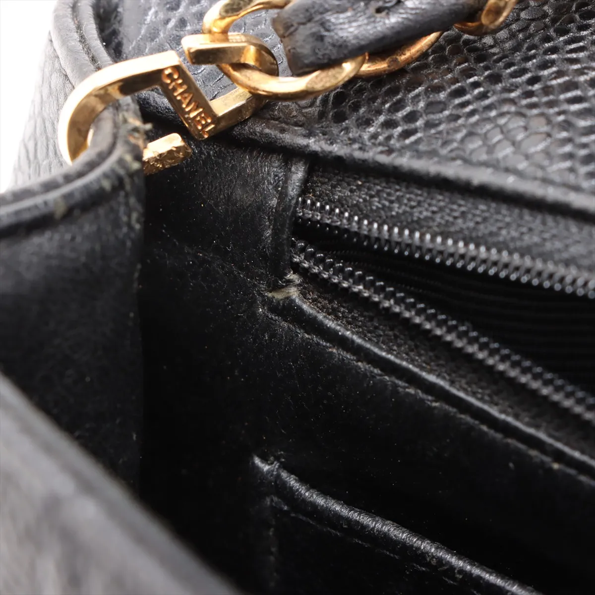 [Individually wrapped] Chanel Matelasse caviar skin single flap single chain bag Diana flap black gold hardware 3242786 3rd series — view 13