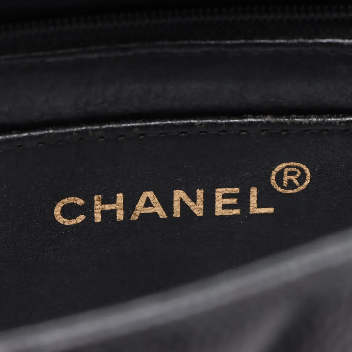 [Individually wrapped] Chanel Matelasse caviar skin single flap single chain bag Diana flap black gold hardware 3242786 3rd series — view 9