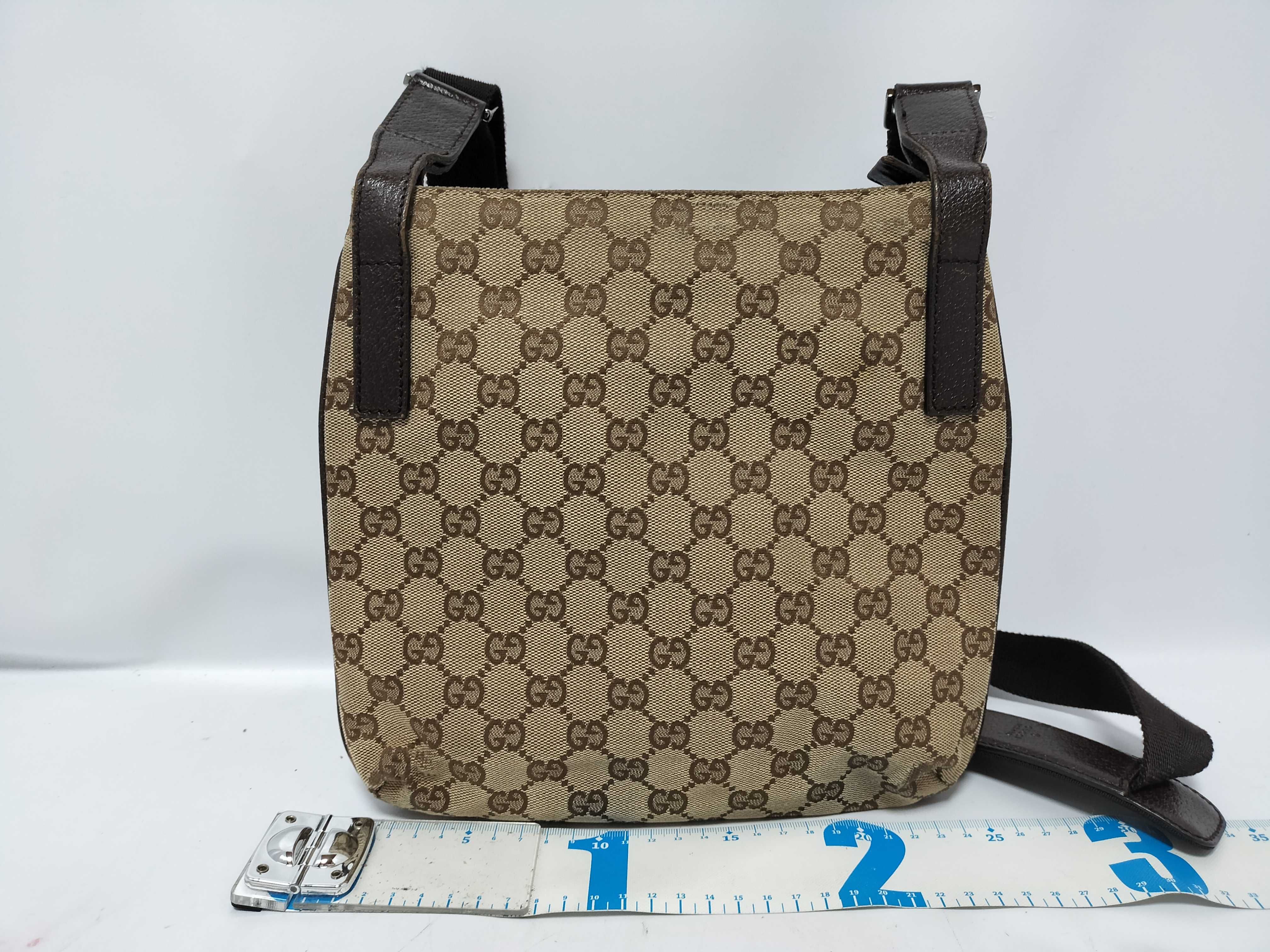 GG Canvas Shoulder Bag — view 2