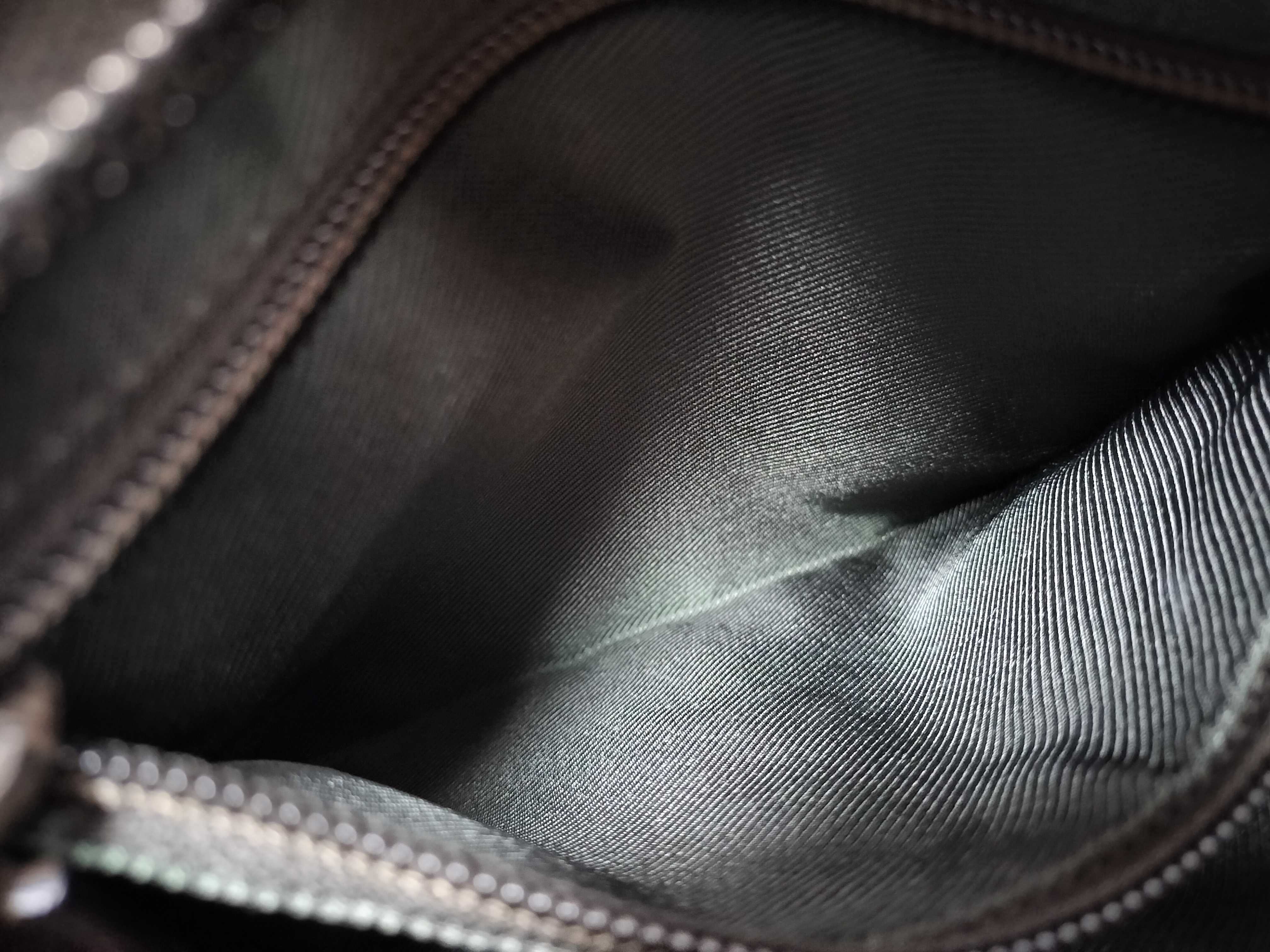 GG Canvas Shoulder Bag — view 12