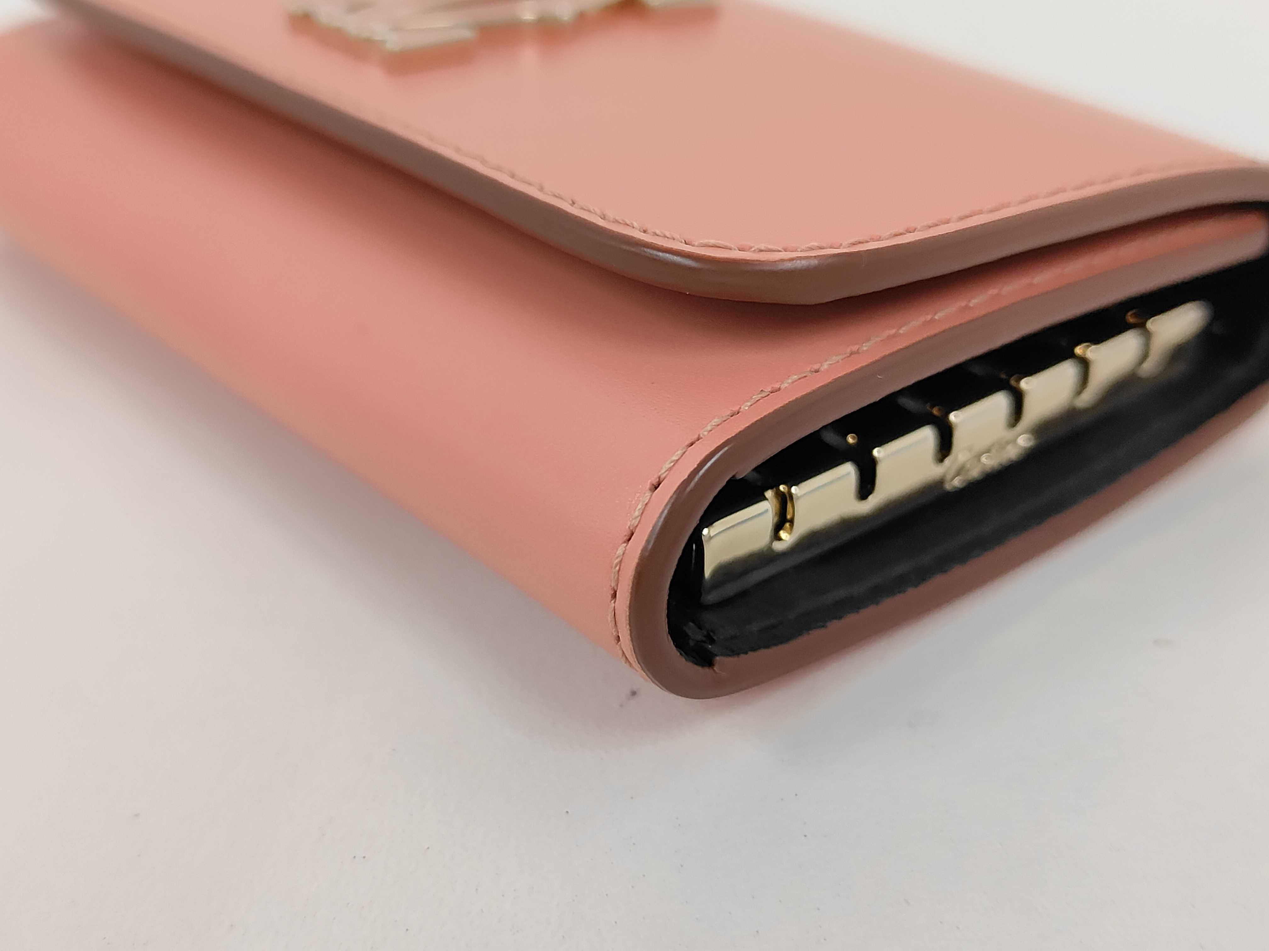 Double C Key Case — view 3