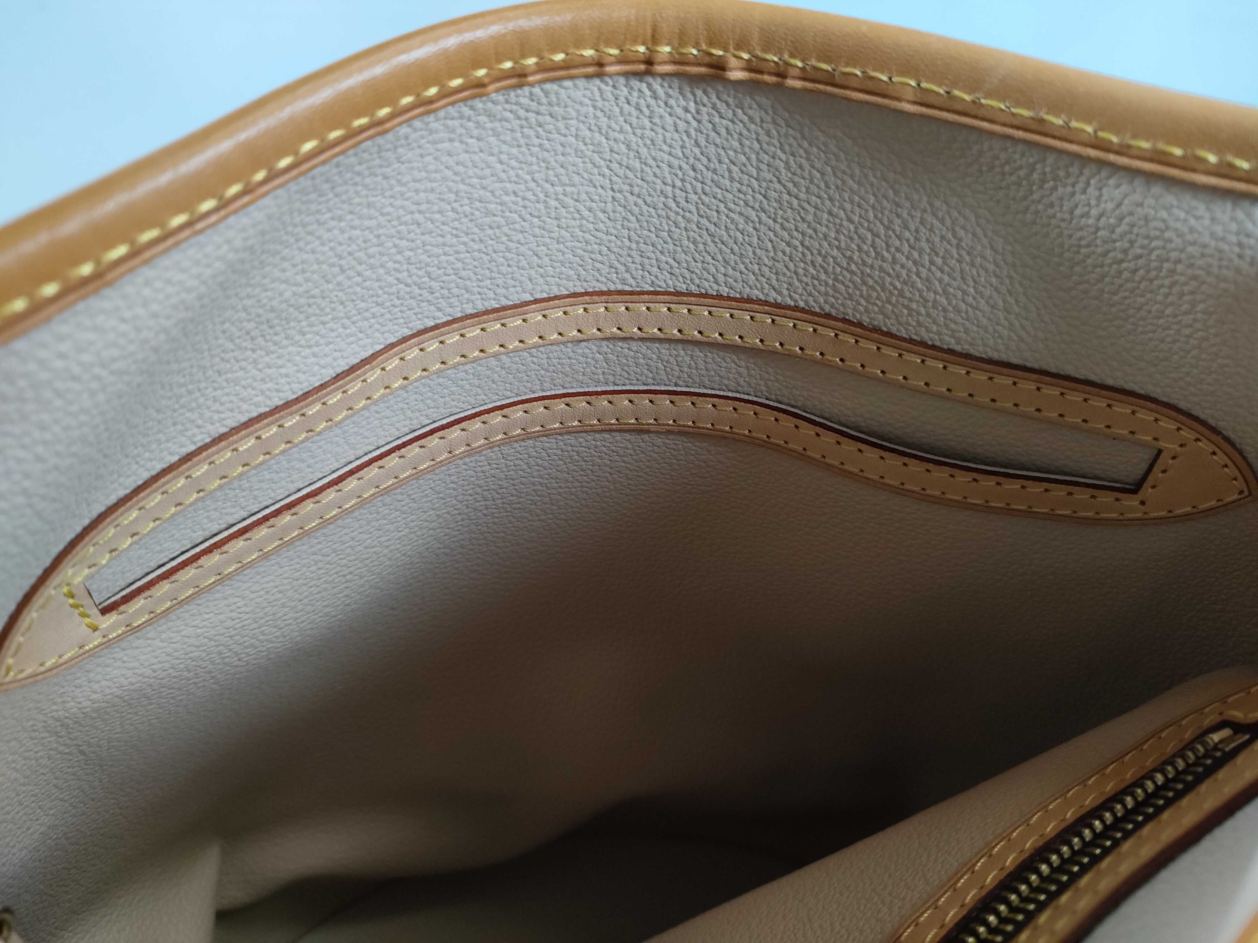 Monogram Bucket PM M42238 DK3017 Tote Bag — view 13