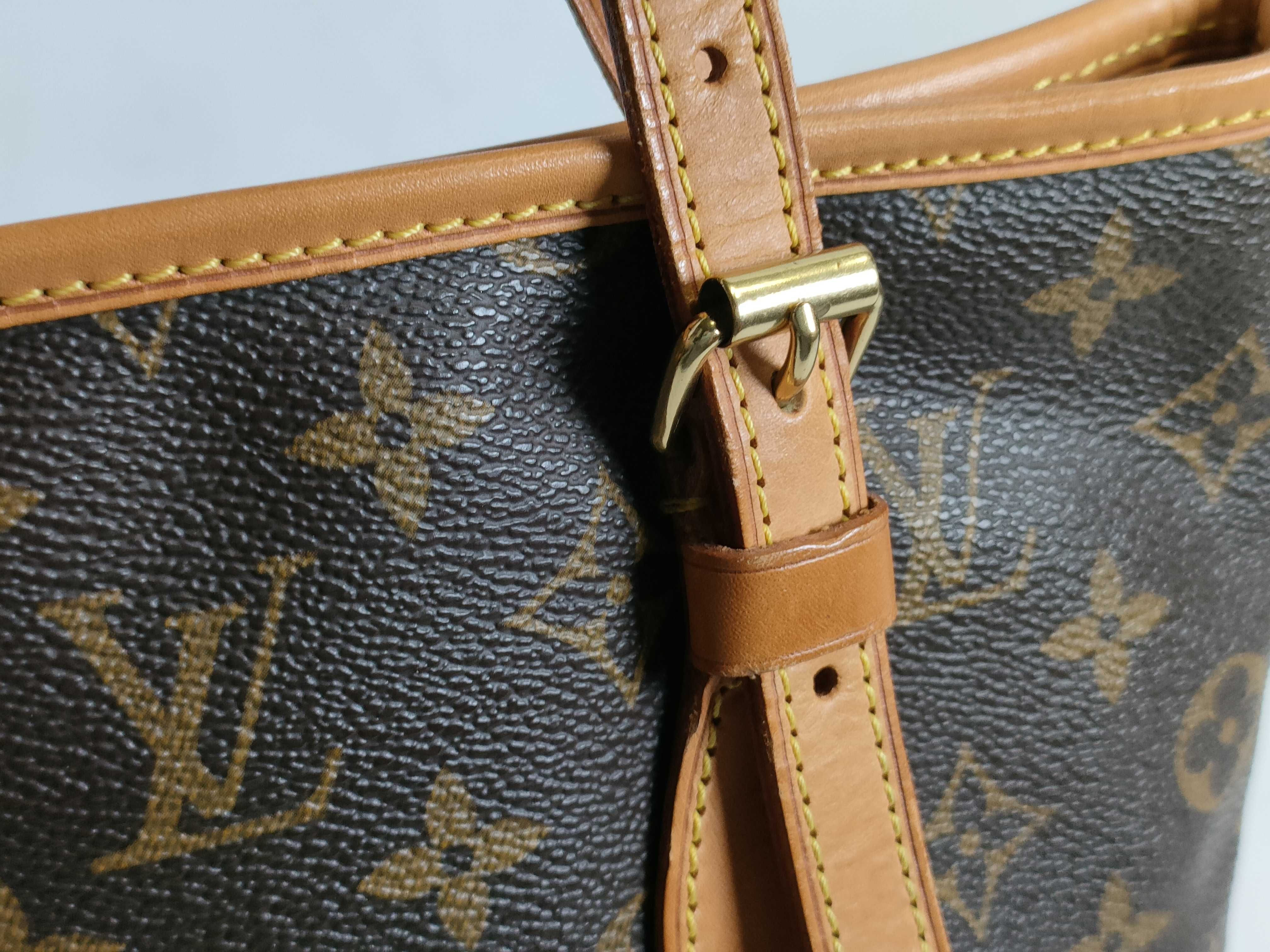 Monogram Bucket PM M42238 DK3017 Tote Bag — view 5