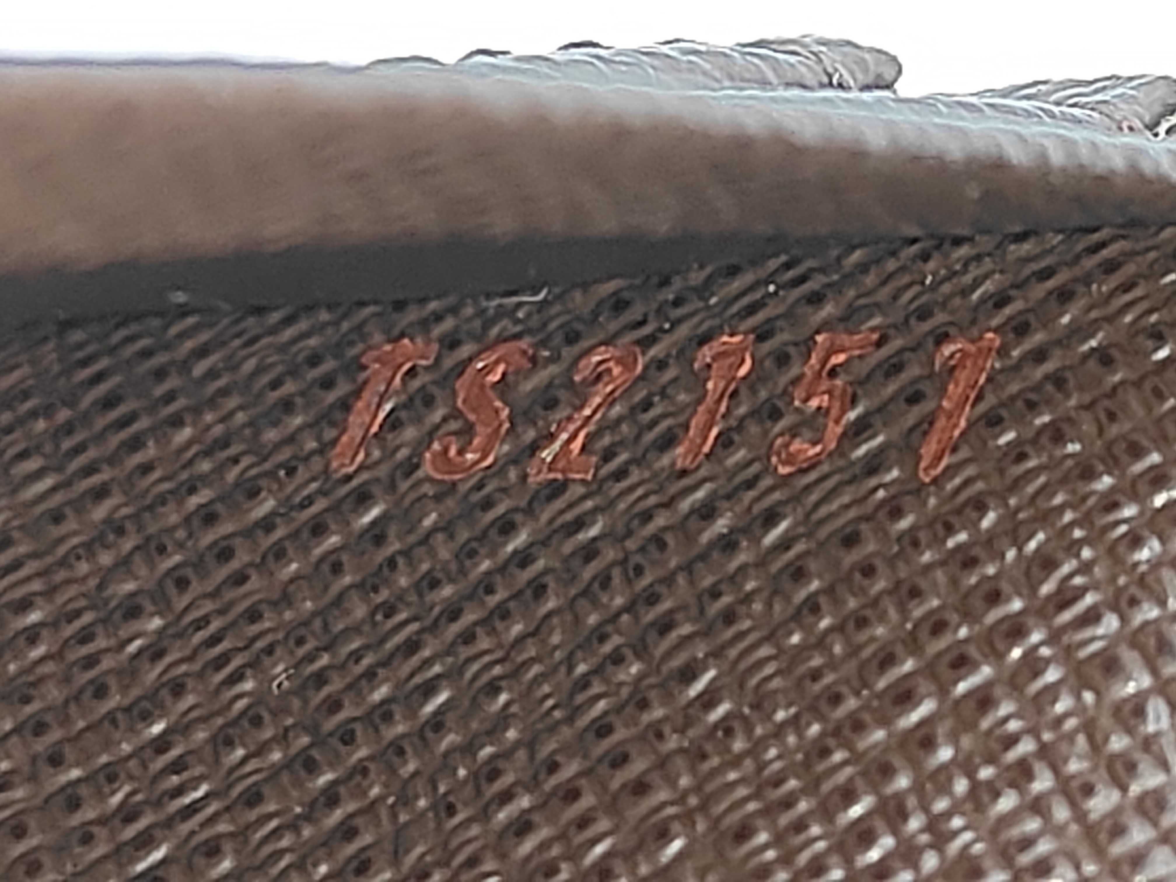 LV Brazza wallet with name engraving — view 8