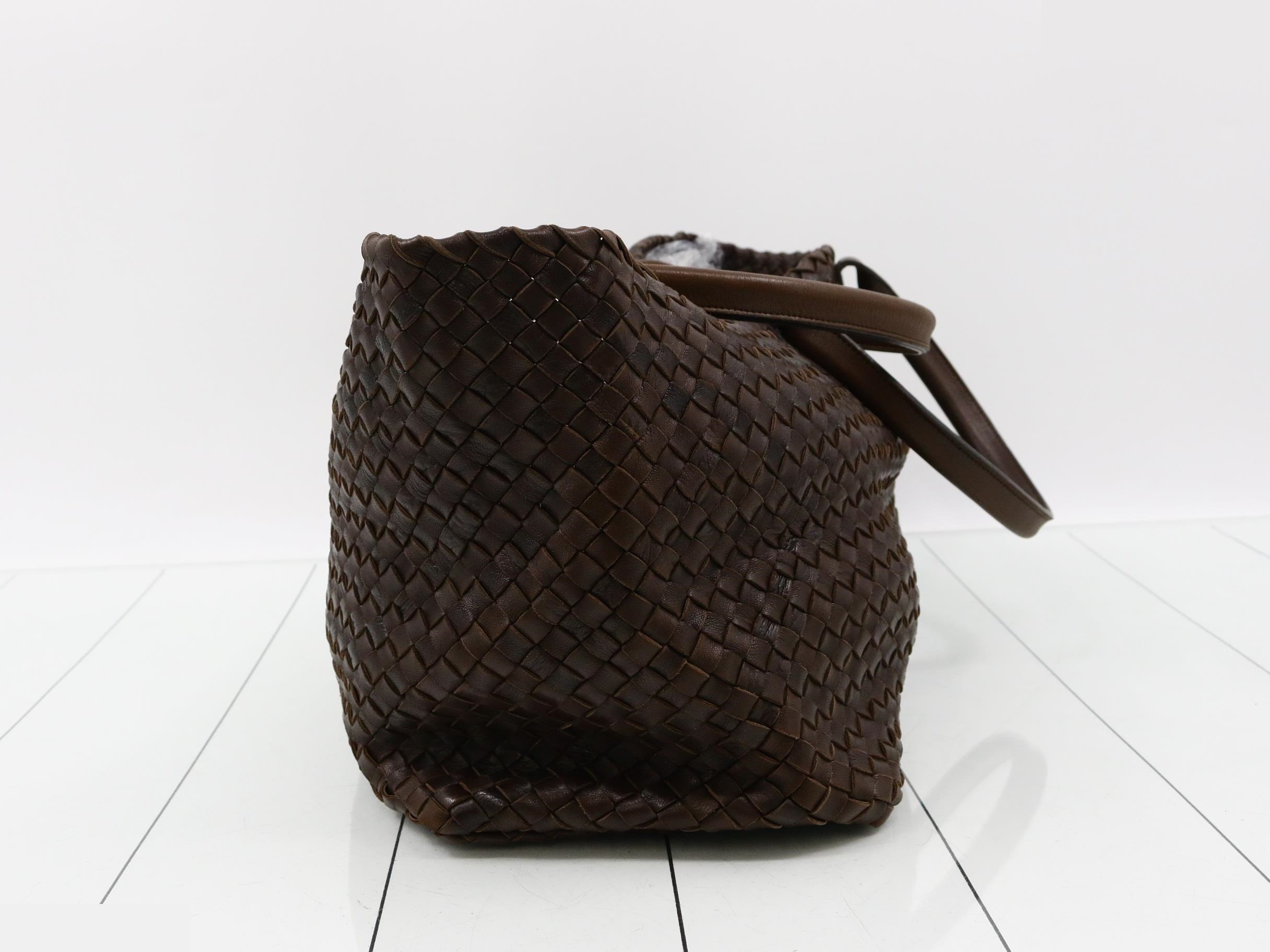 Intrecciato Cabas Tote Bag, Leather, Brown — view 4