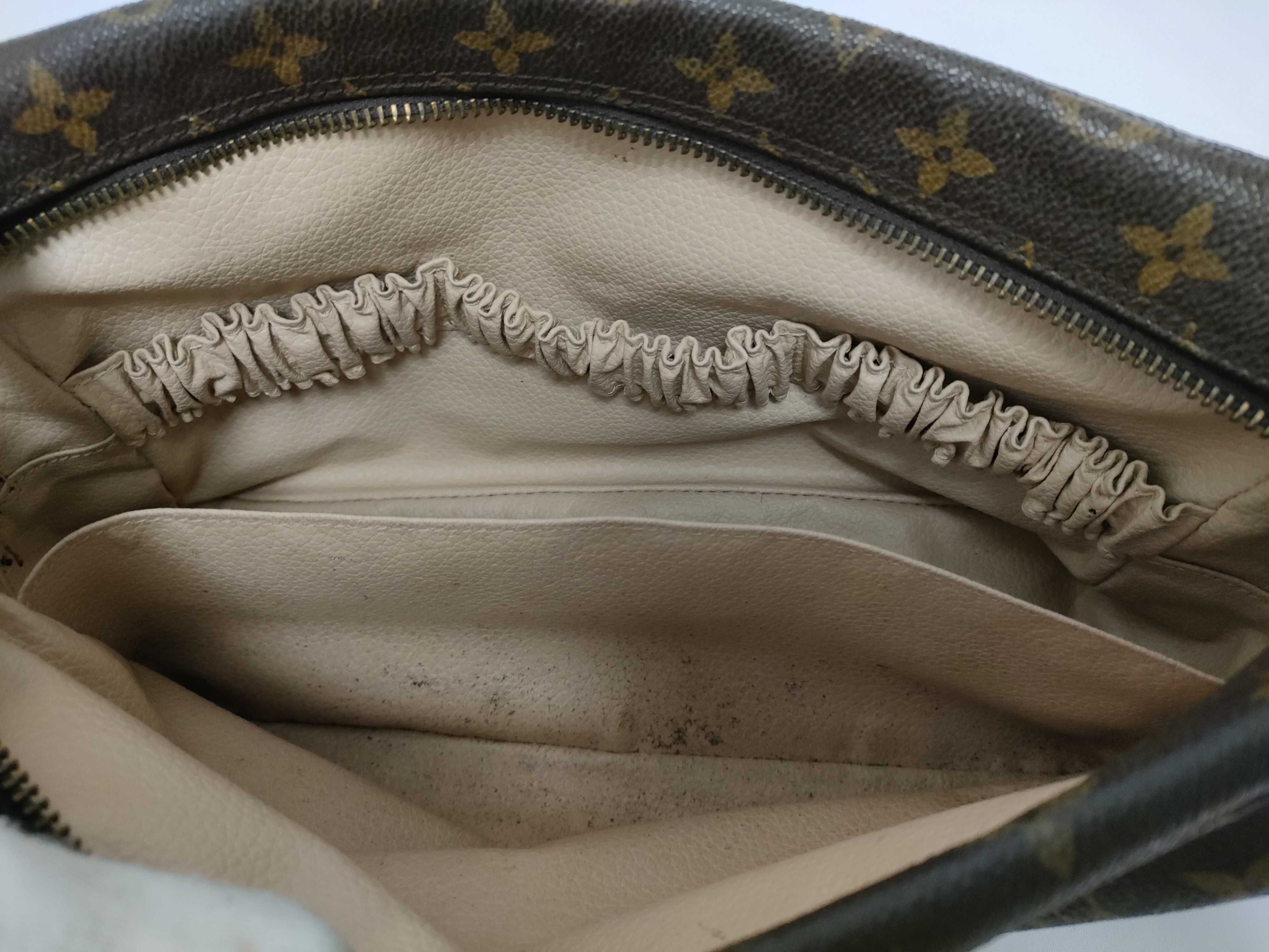 Monogram Louis Vuitton Monogram Clutch Bag — view 8