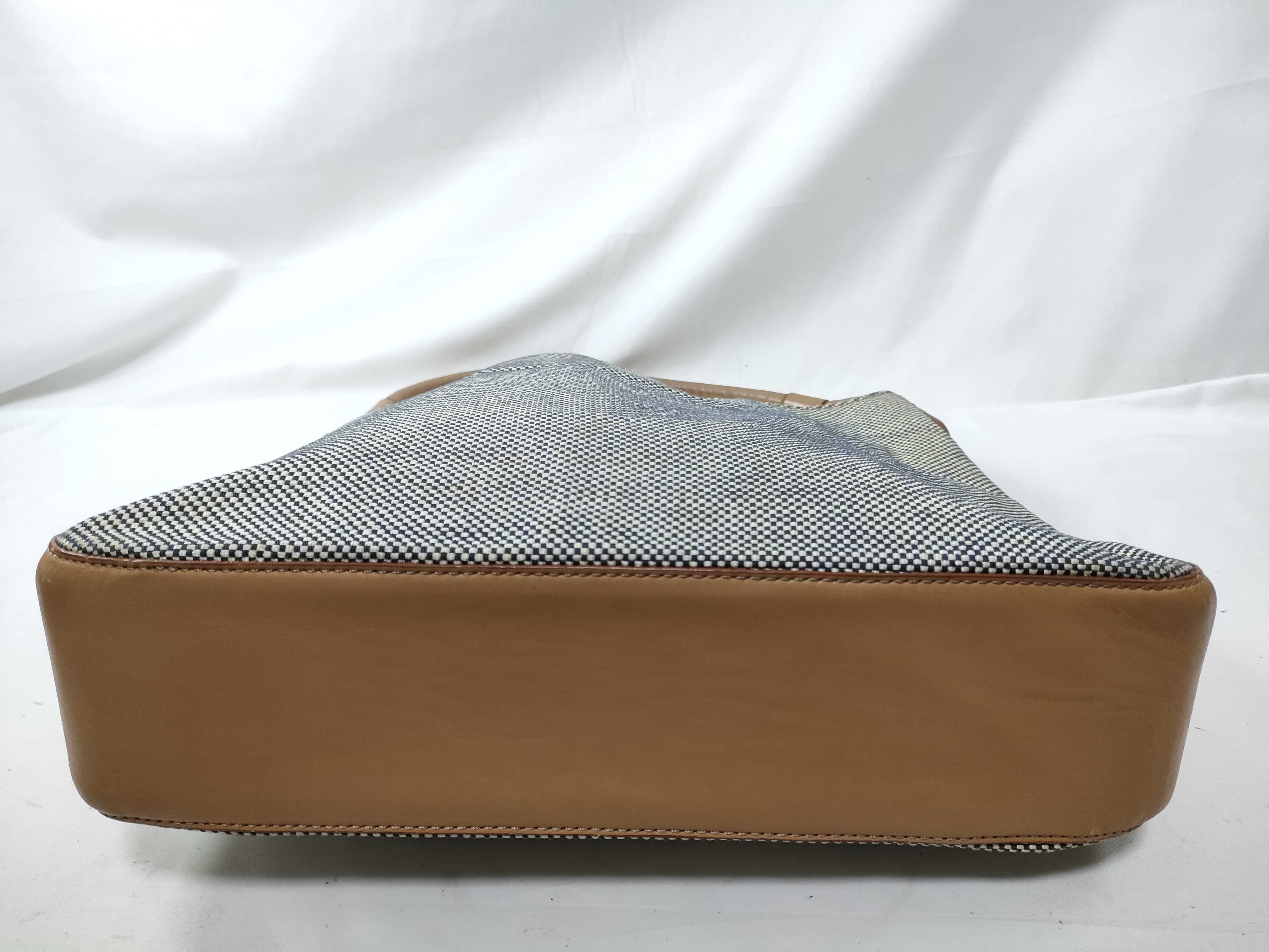 handbag — view 7